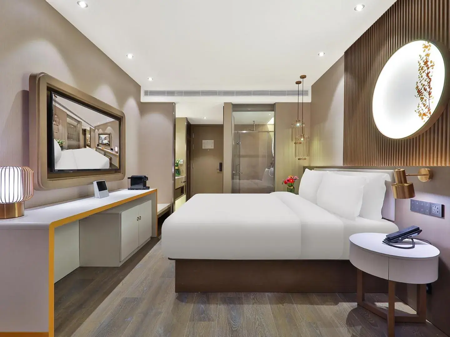 Deluxe Double Room (2 Adults + 1 Child) - single occupancy in Crystal Orange Hotel Shanghai Hongqiao Jinhui Road Deluxe Double Room (2 Adults + 1 Child) - single occupancy in Crystal Orange Hotel Shanghai Hongqiao Jinhui Road