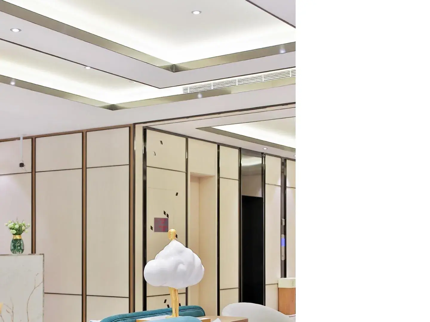 wardrobe in Crystal Orange Hotel Shanghai Hongqiao Jinhui Road wardrobe in Crystal Orange Hotel Shanghai Hongqiao Jinhui Road