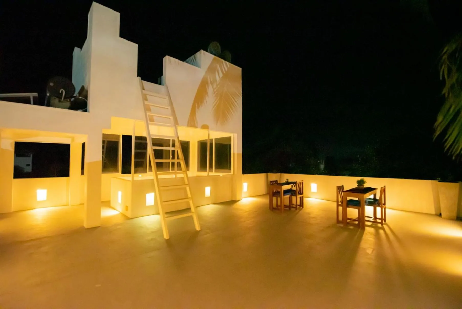 Night in The Residence Hikkaduwa