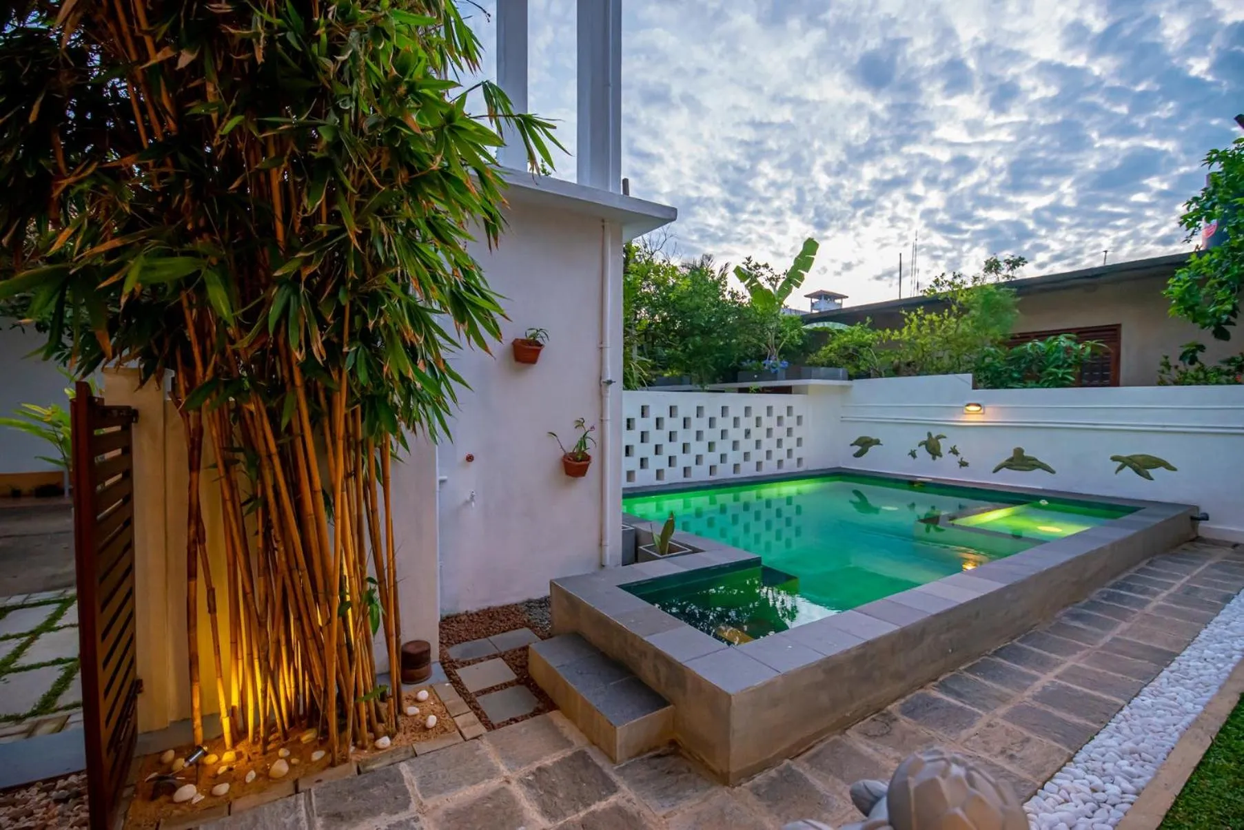 Swimming pool in The Residence Hikkaduwa