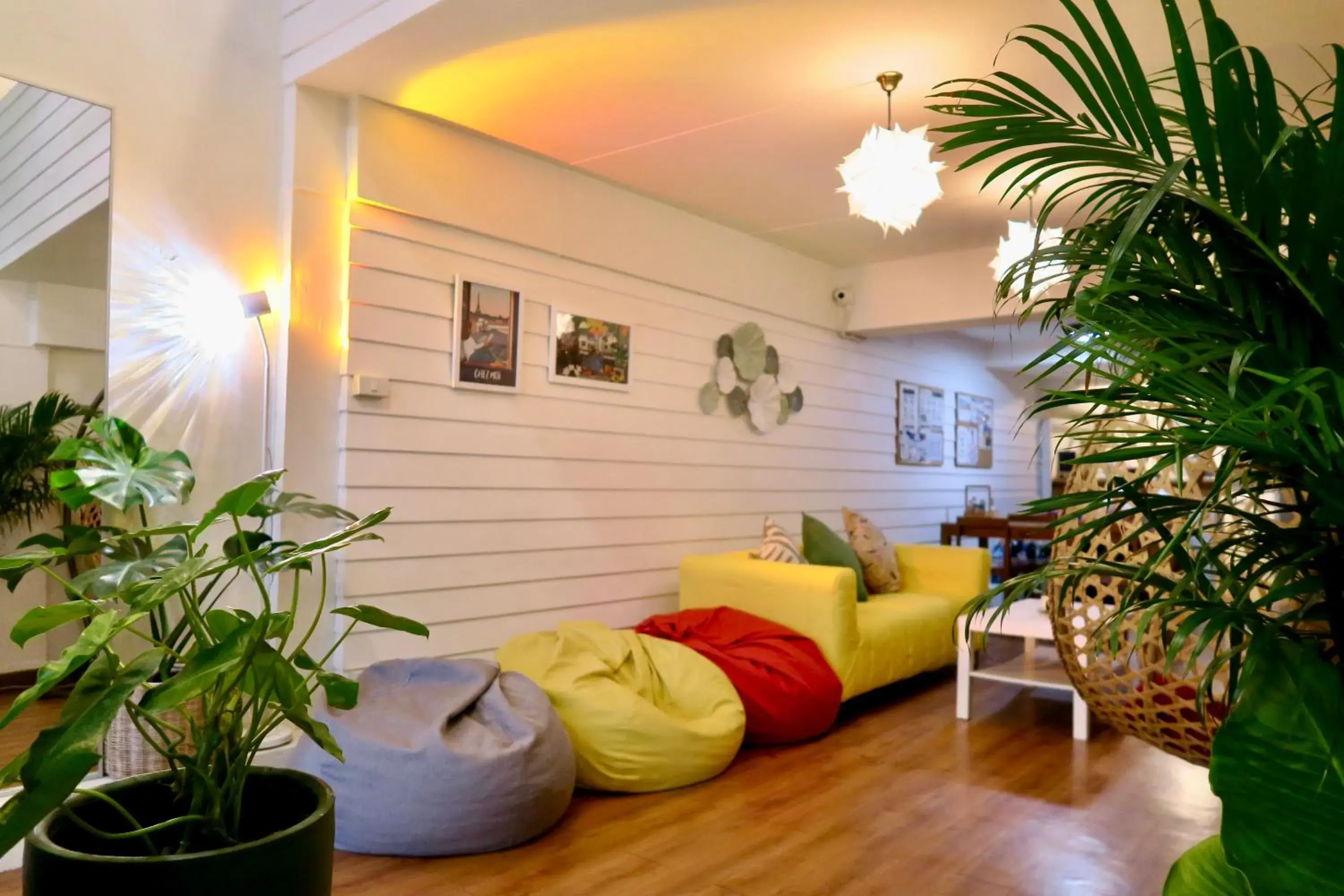 Lobby or reception in Les Fleurs Bangkok Hostel Lobby or reception in Les Fleurs Bangkok Hostel