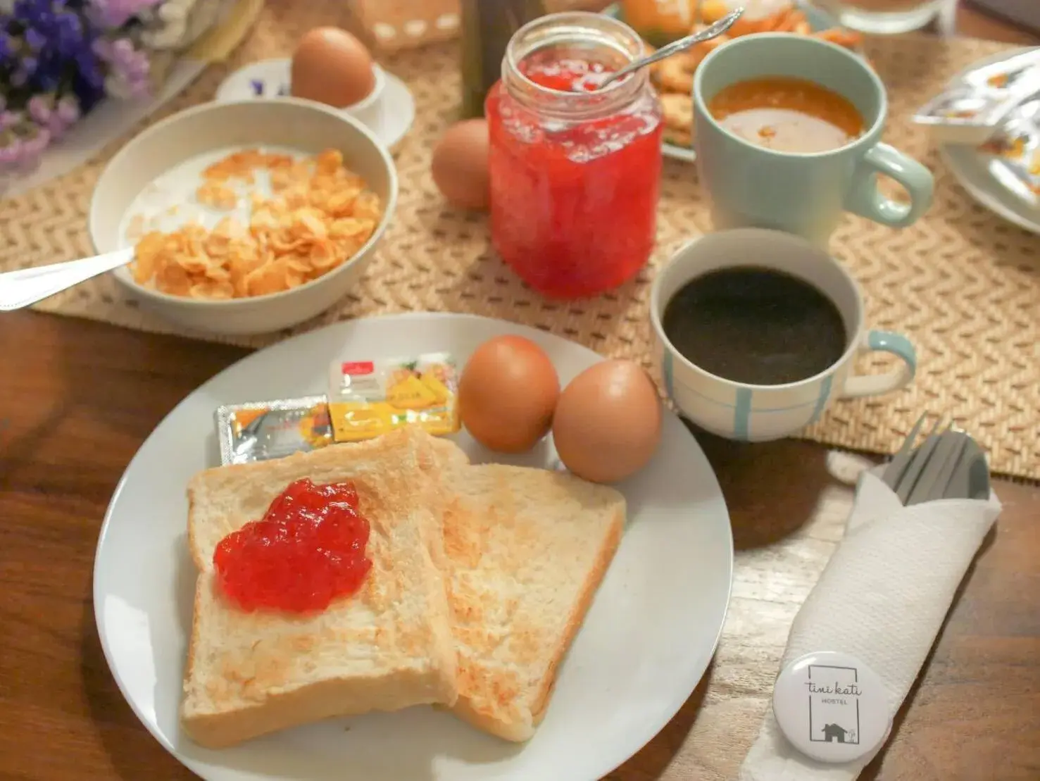 Breakfast in Tini Kati Hostel Breakfast in Tini Kati Hostel