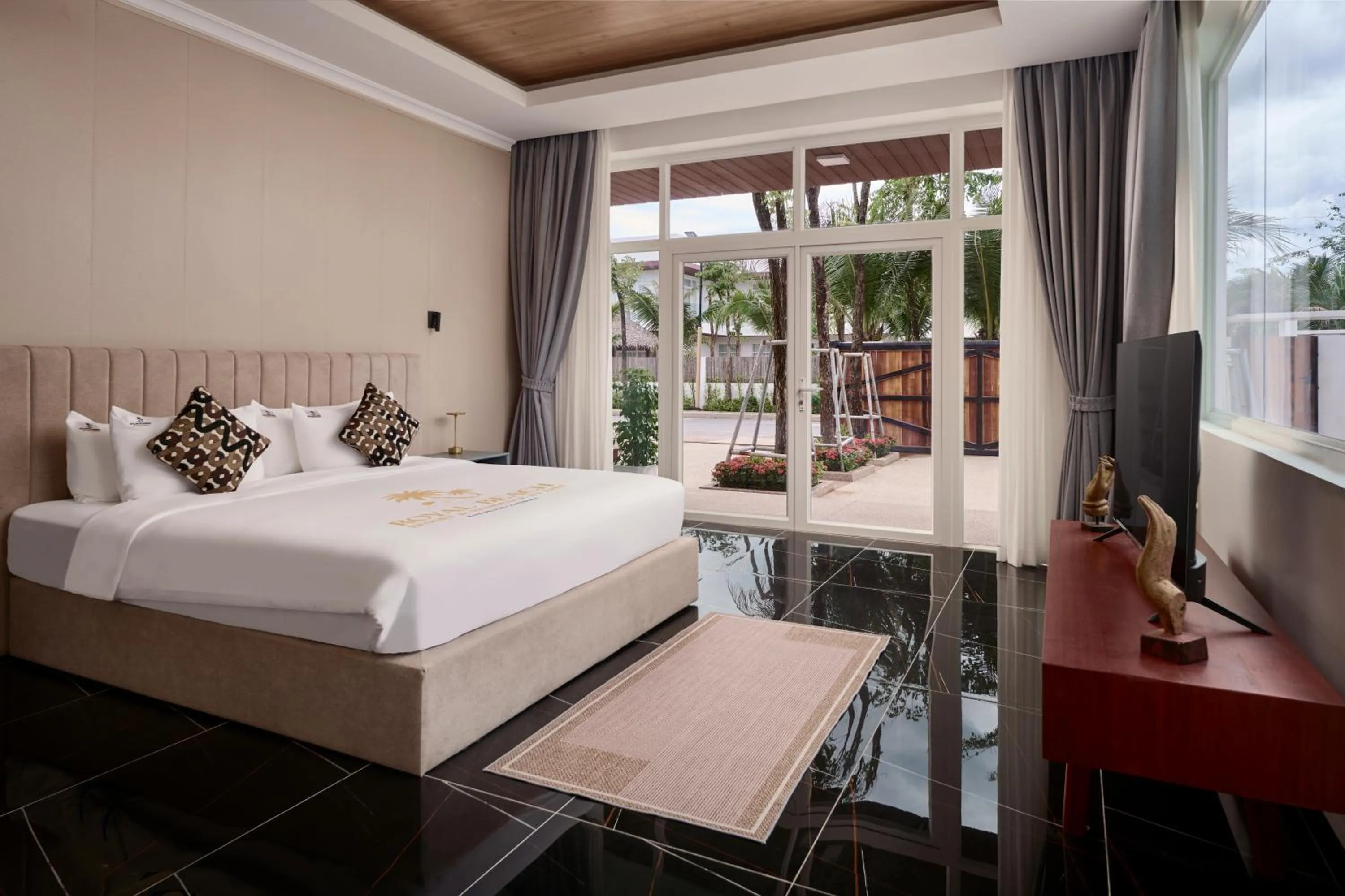 Bed in Royal Beach Resort and Residence by EHM