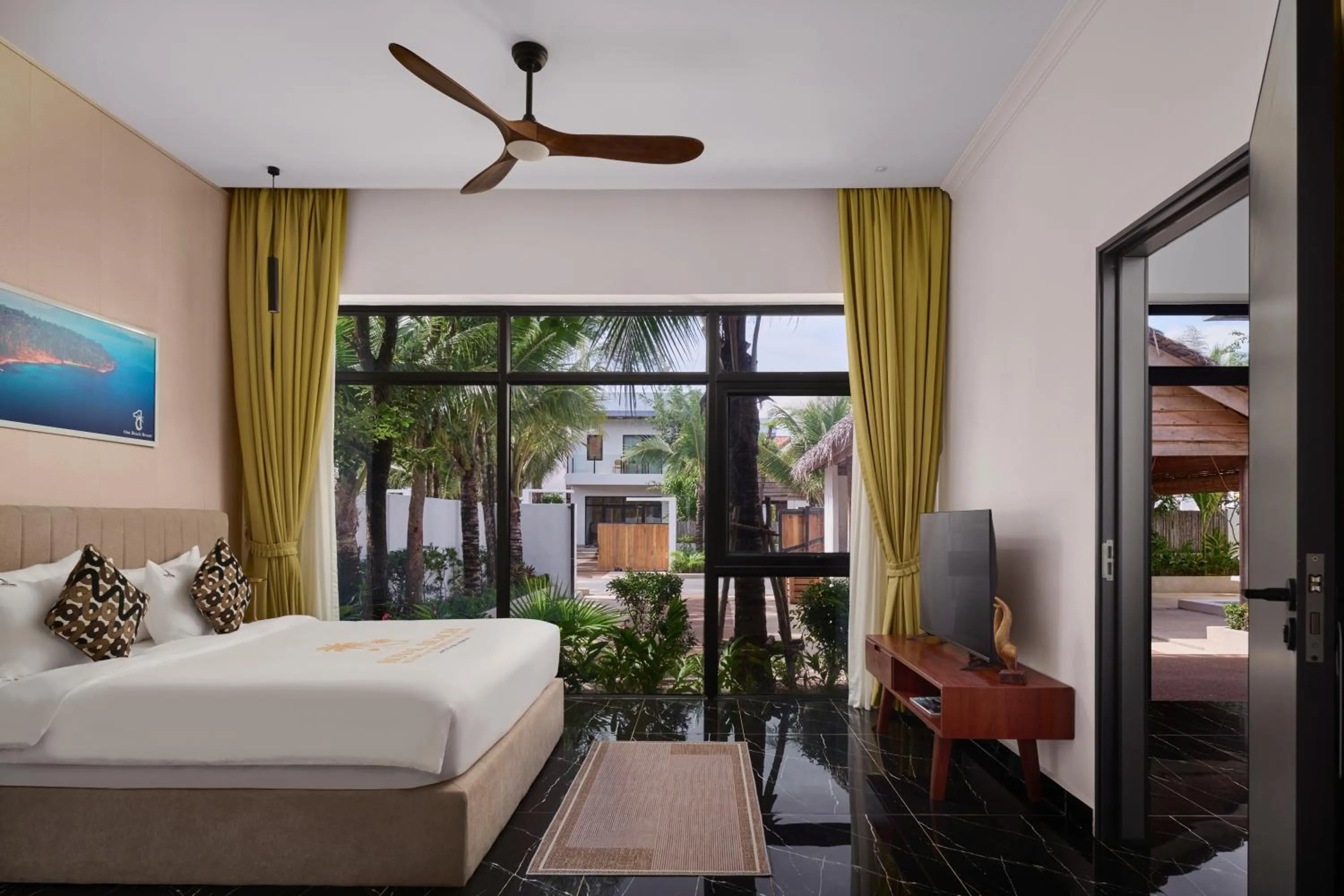 Bed in Royal Beach Resort and Residence by EHM