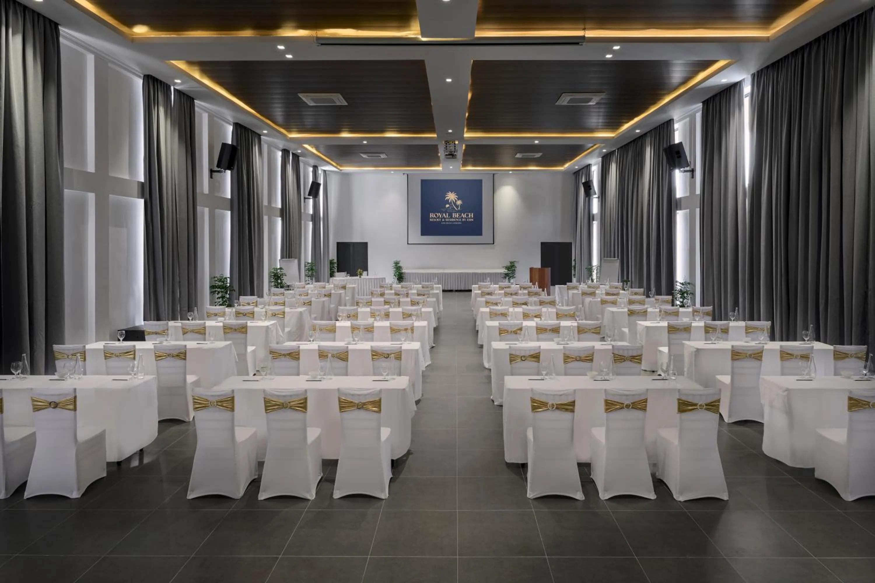 Meeting/conference room in Royal Beach Resort and Residence by EHM