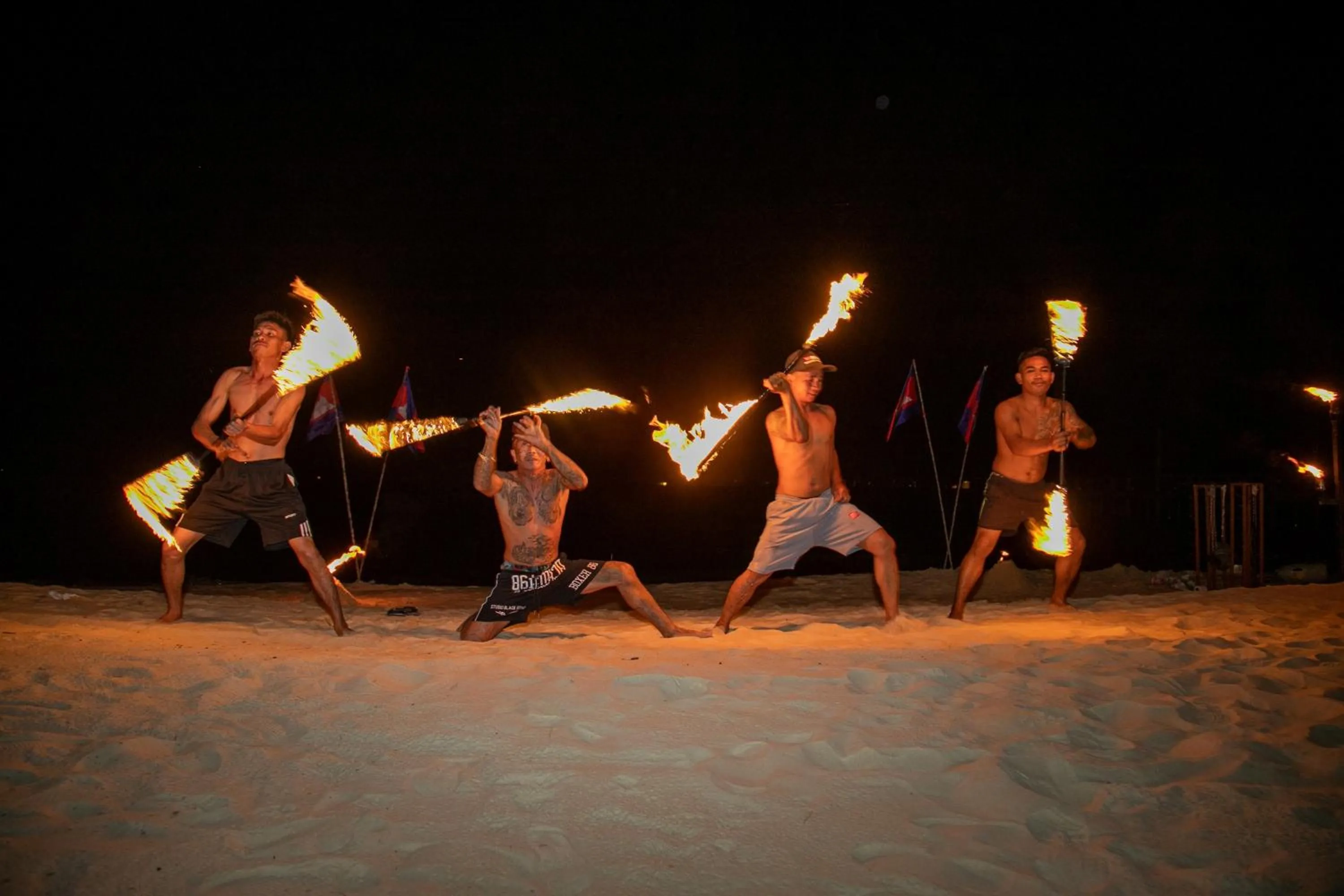 Evening entertainment in Royal Beach Resort and Residence by EHM