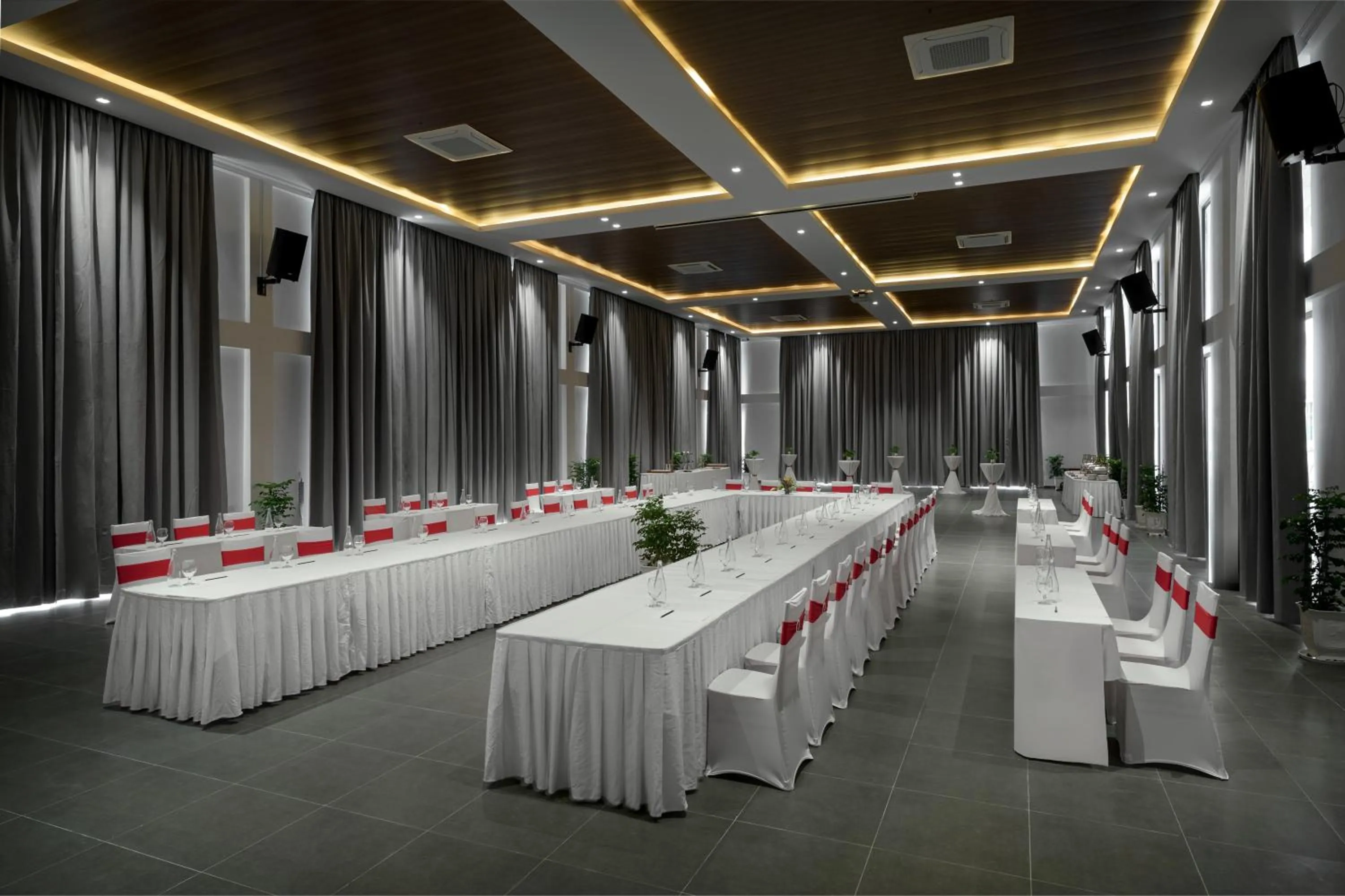 Meeting/conference room in Royal Beach Resort and Residence by EHM