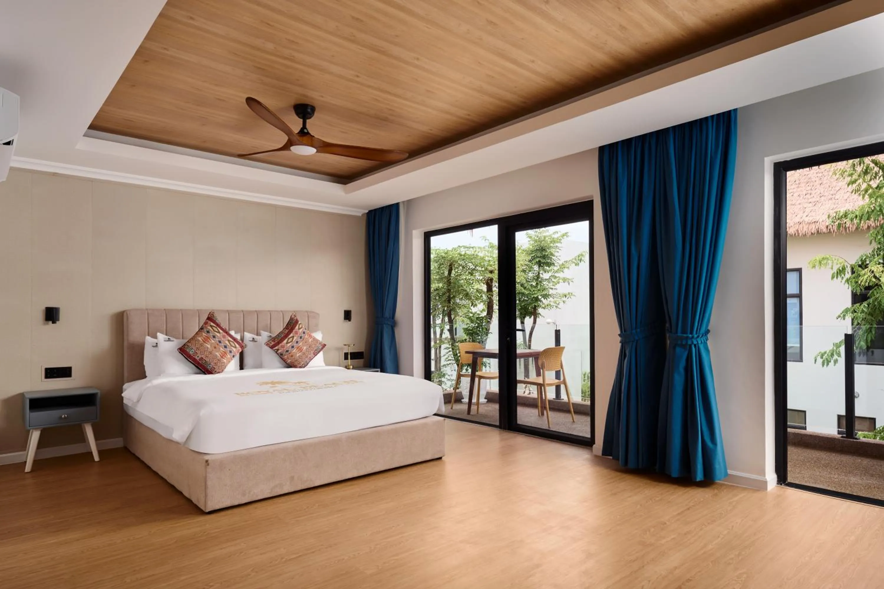 Bedroom, Bed in Royal Beach Resort and Residence by EHM