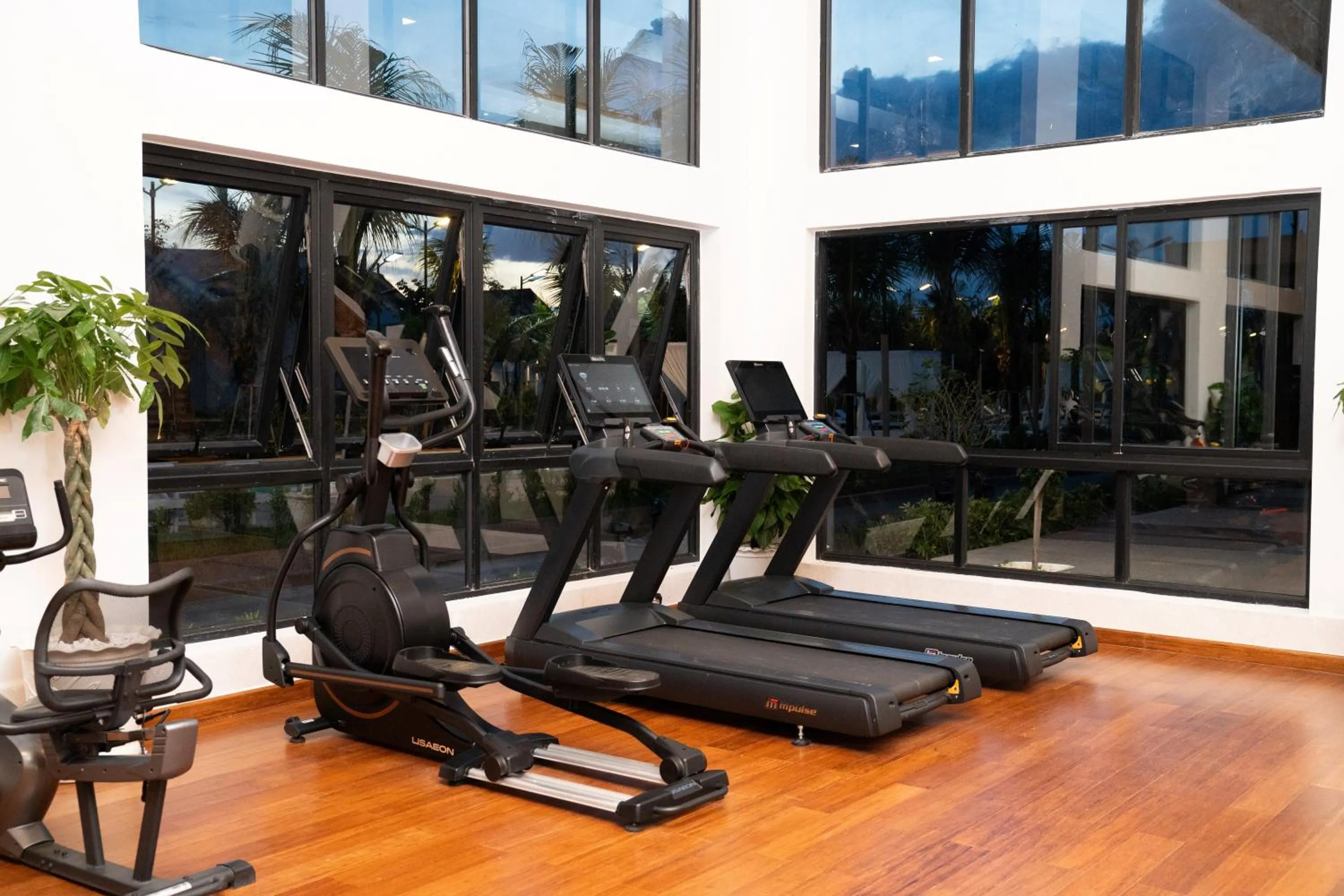 Fitness centre/facilities in Royal Beach Resort and Residence by EHM