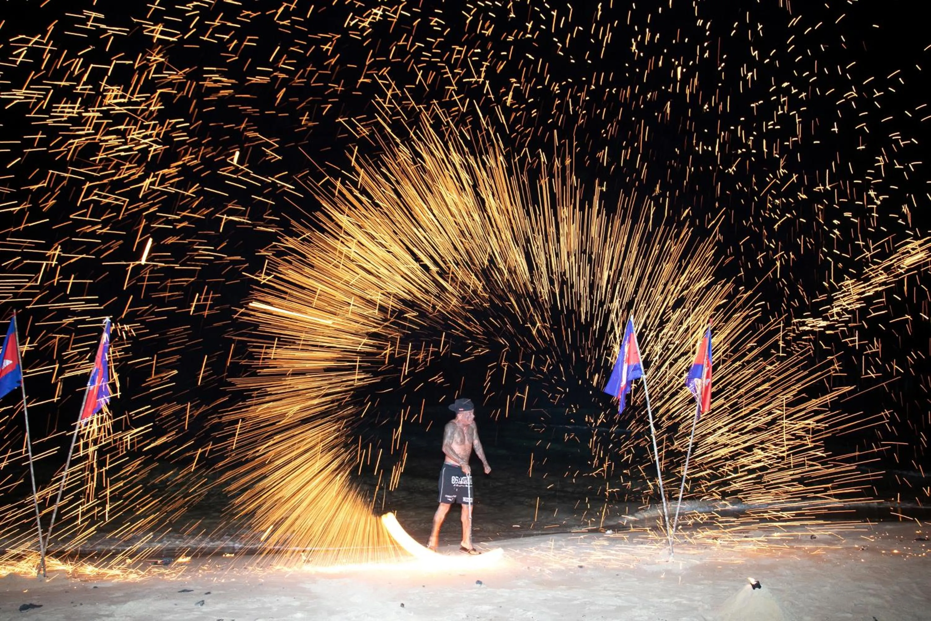 Evening entertainment in Royal Beach Resort and Residence by EHM