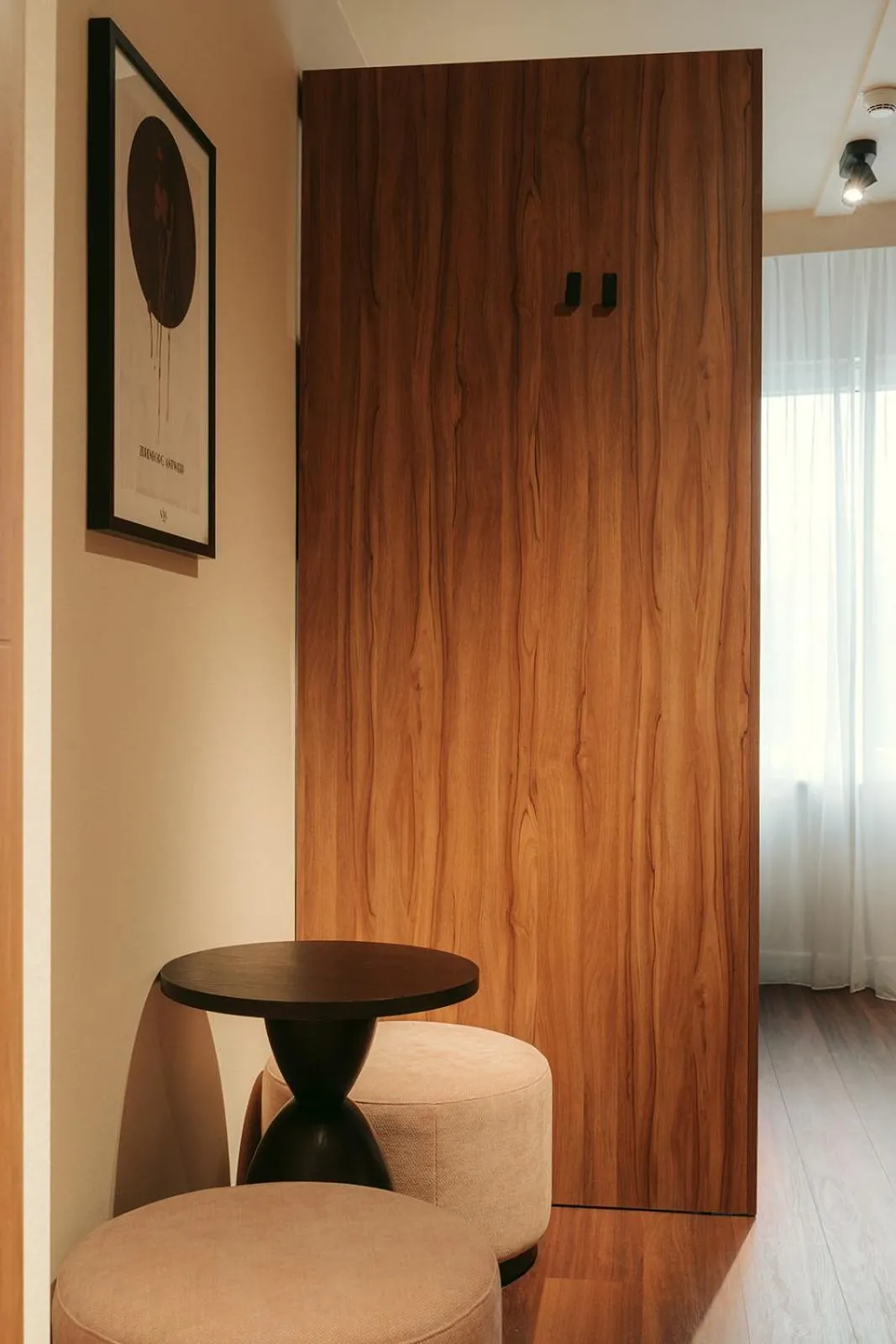 Living room, Bed in Via Antwerp