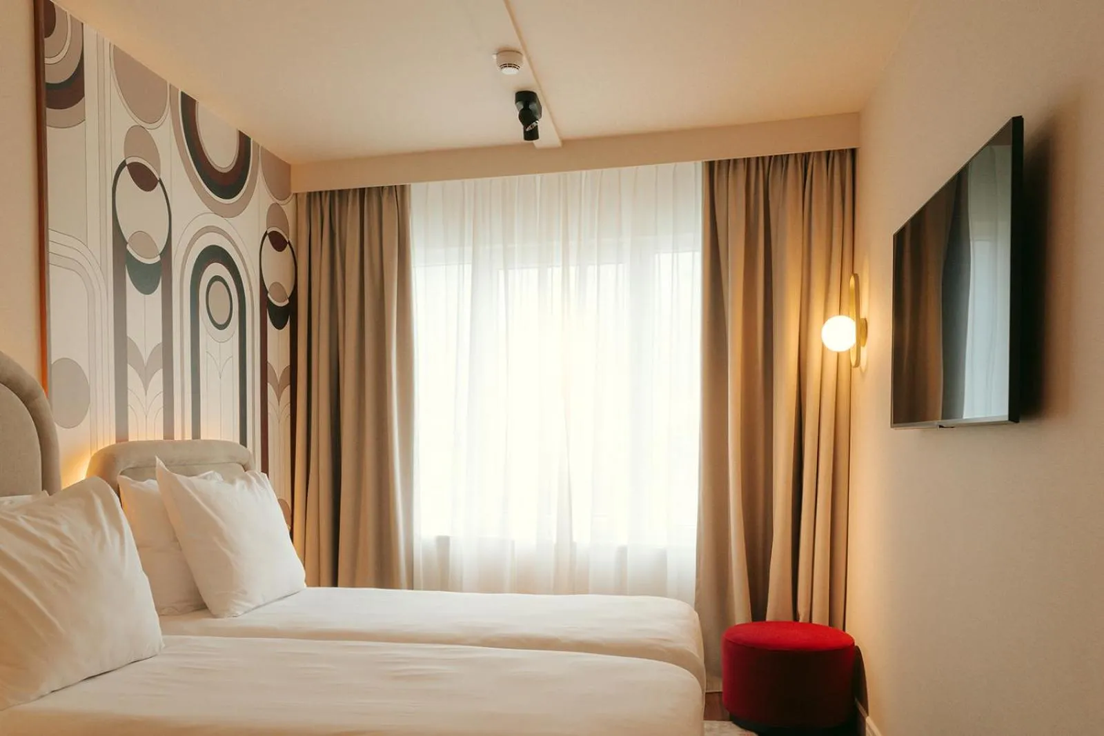 Communal lounge/ TV room, Bed in Via Antwerp