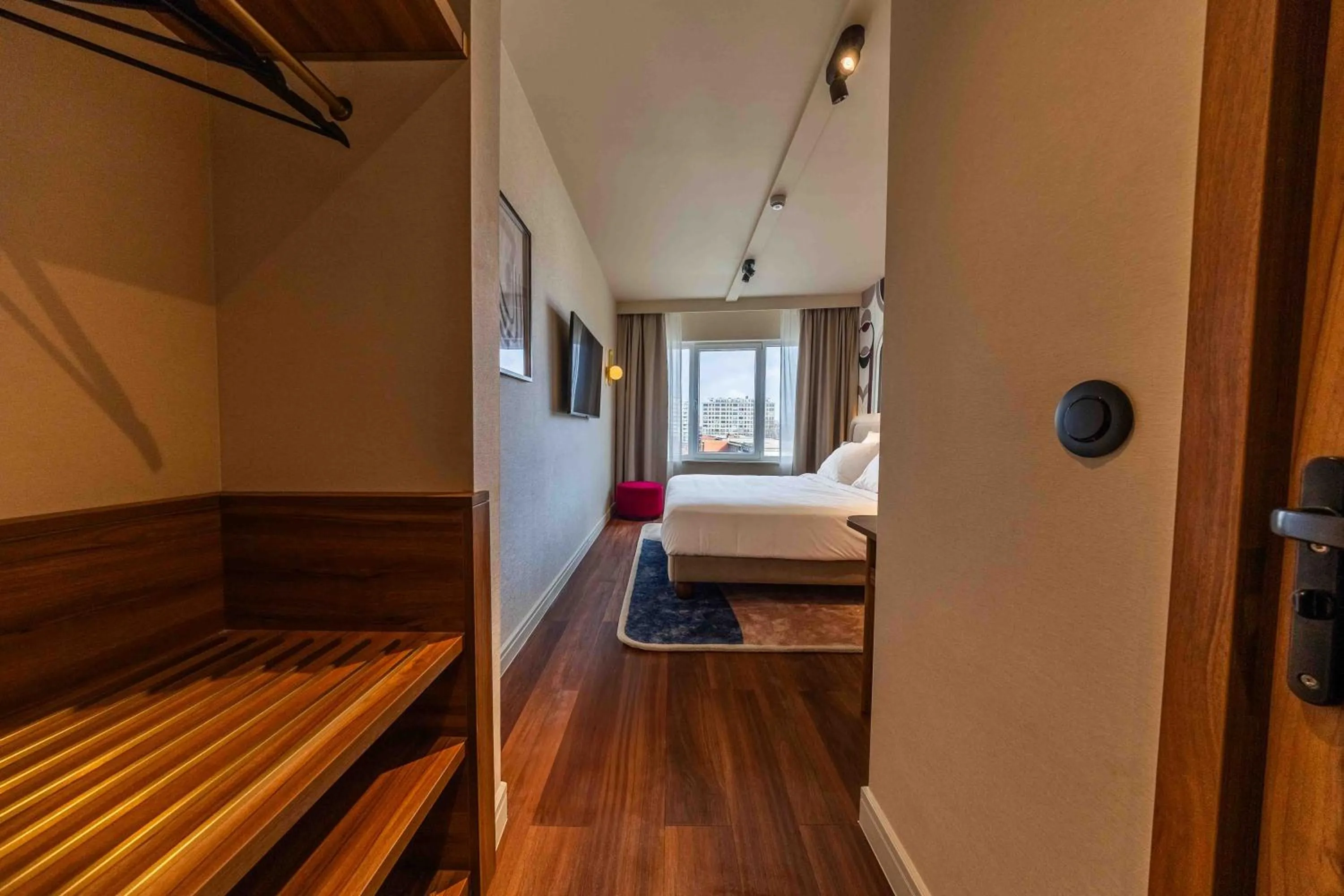 Bedroom, Bed in Via Antwerp