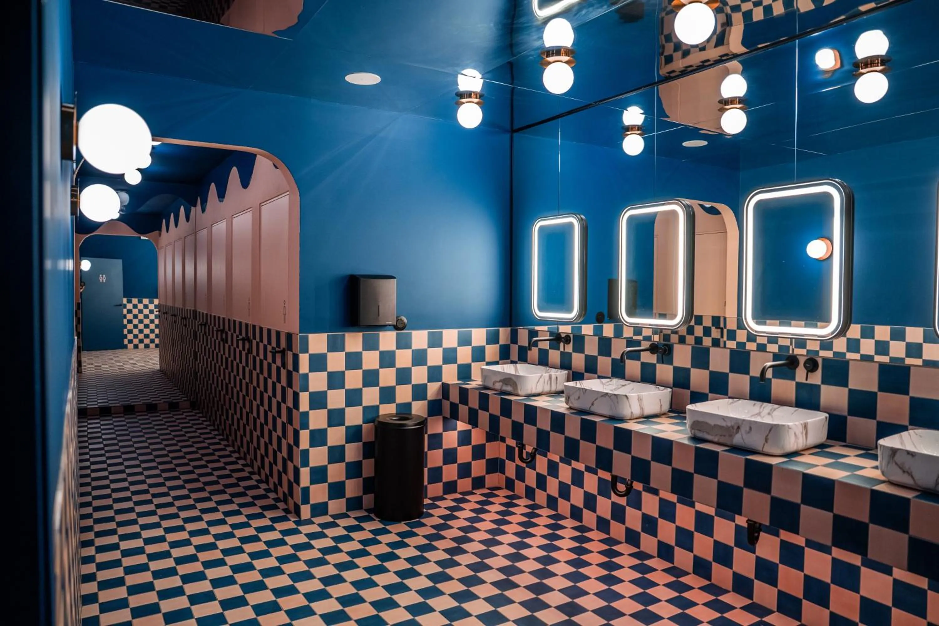 Bathroom in Via Antwerp