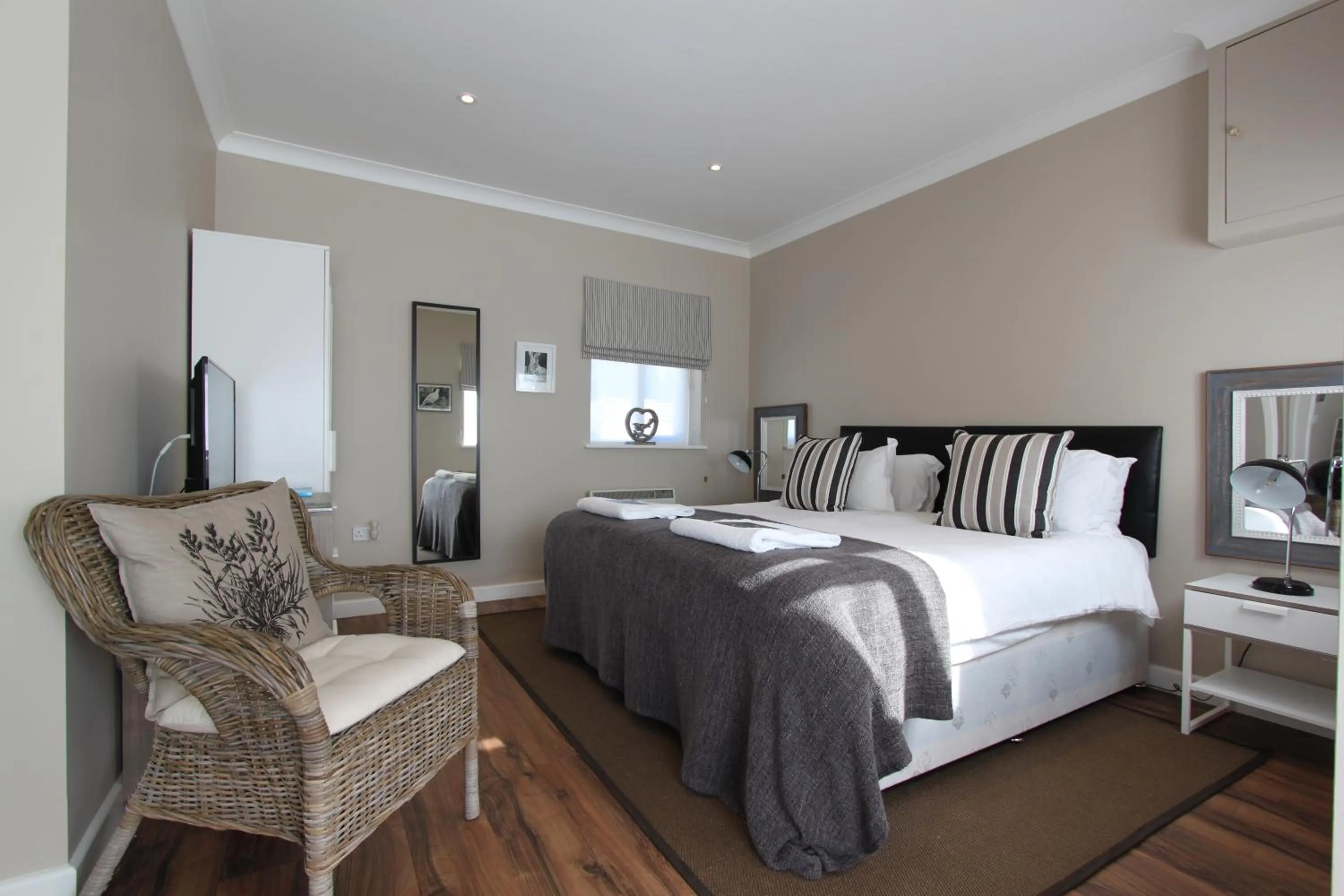 Bed in Woodstock Suites