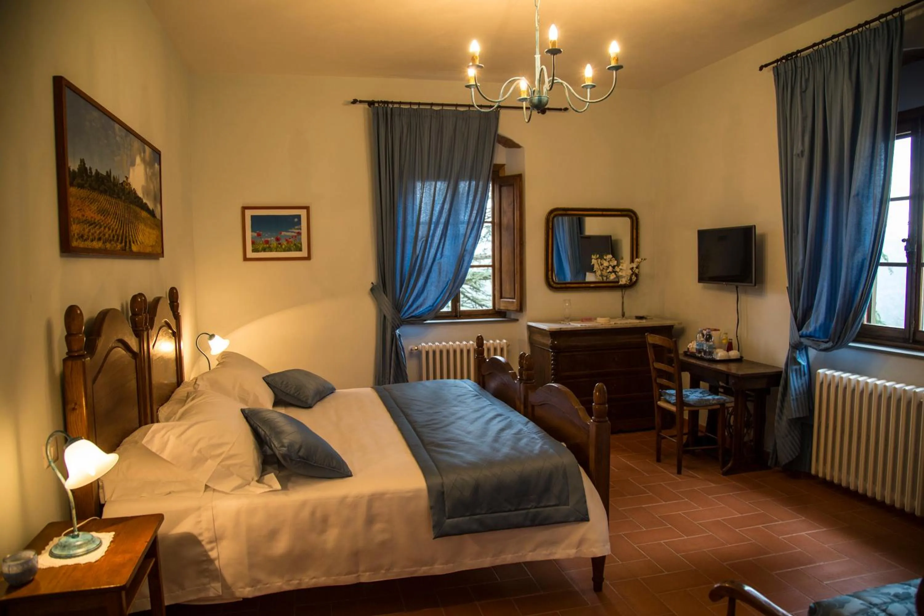 Garden view, Bed in Castellinuzza