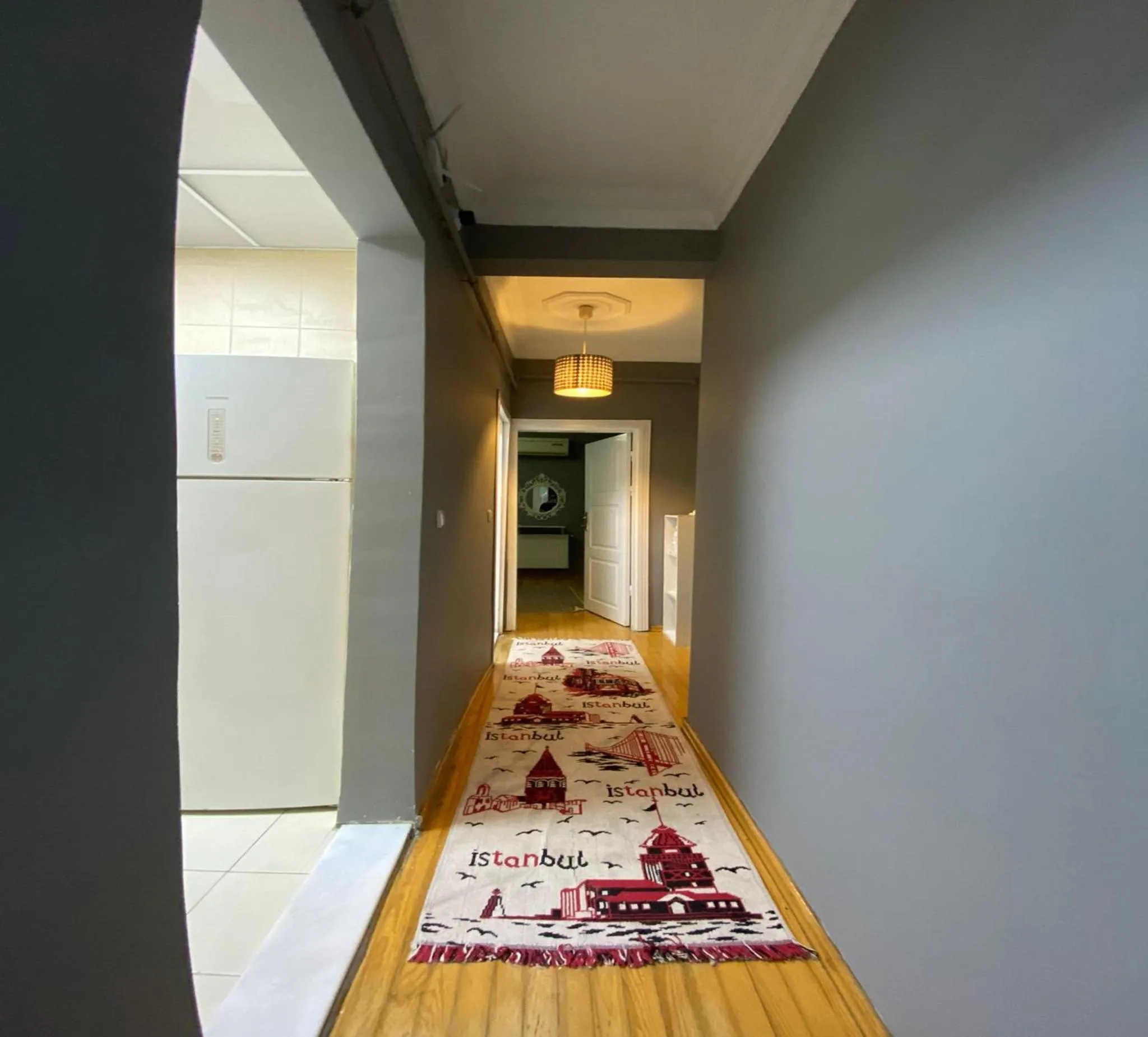 Photo of the whole room, Bed in Unique Suite Hotel