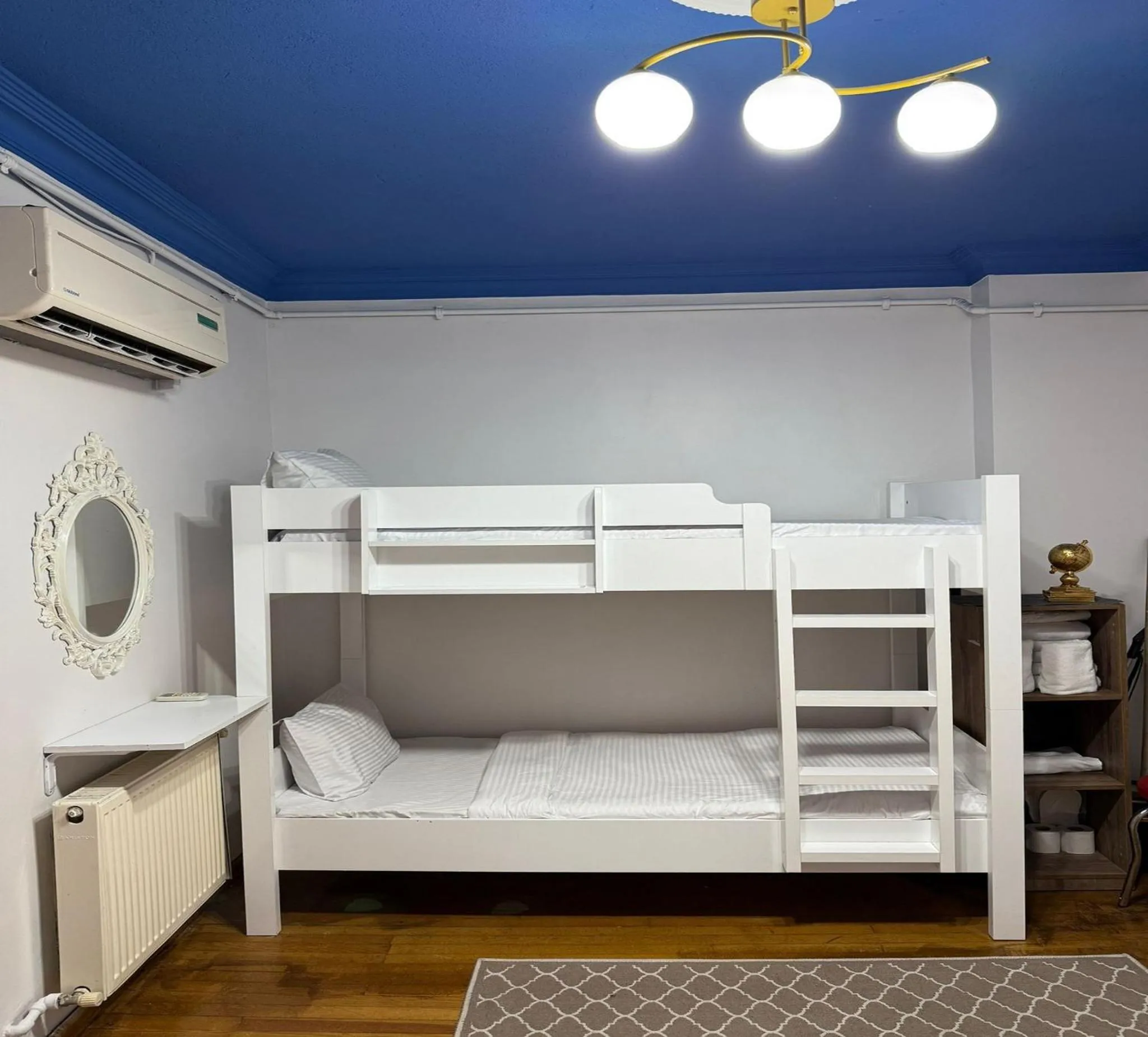 bunk bed, Bed in Unique Suite Hotel