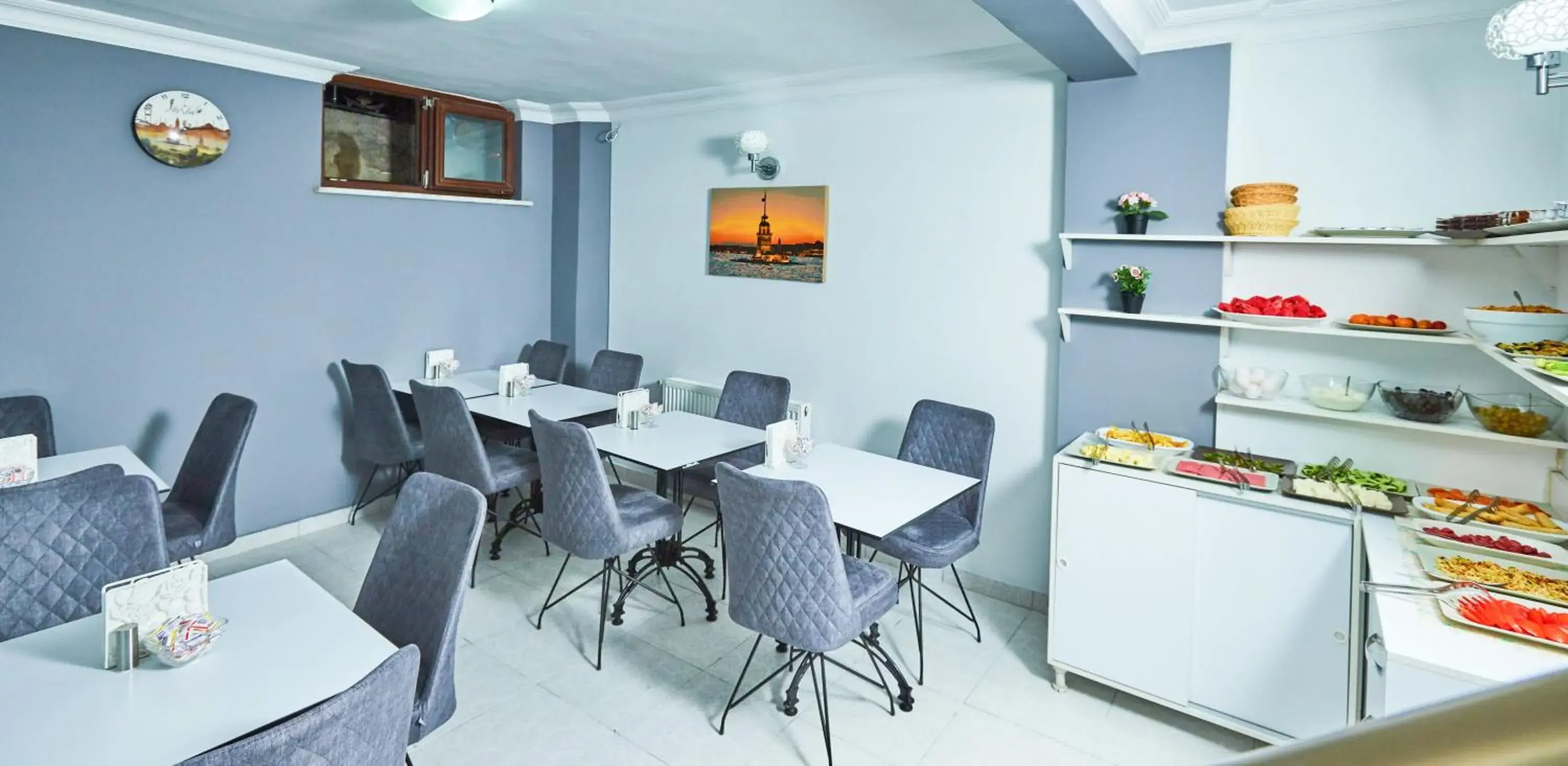 Food and drinks in Unique Suite Hotel Food and drinks in Unique Suite Hotel