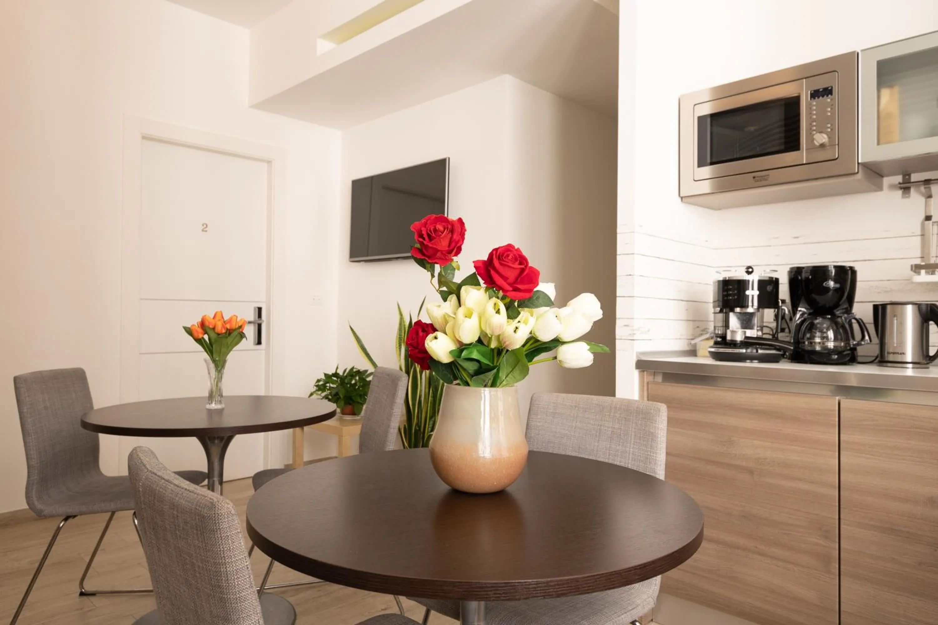 Internal: Not applicable to any particular room in Maison Maneli