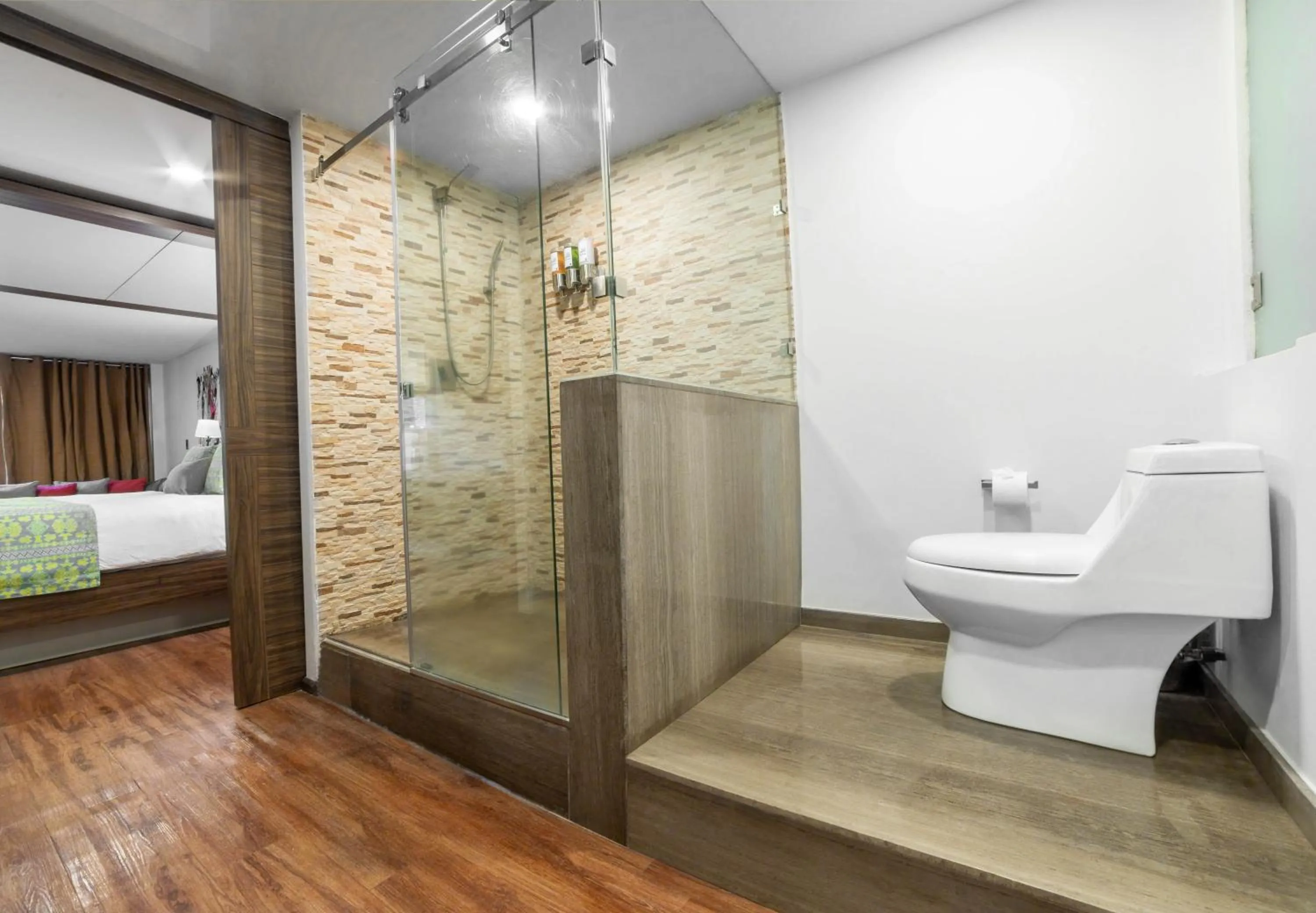 Flow Condesa - Adults Only