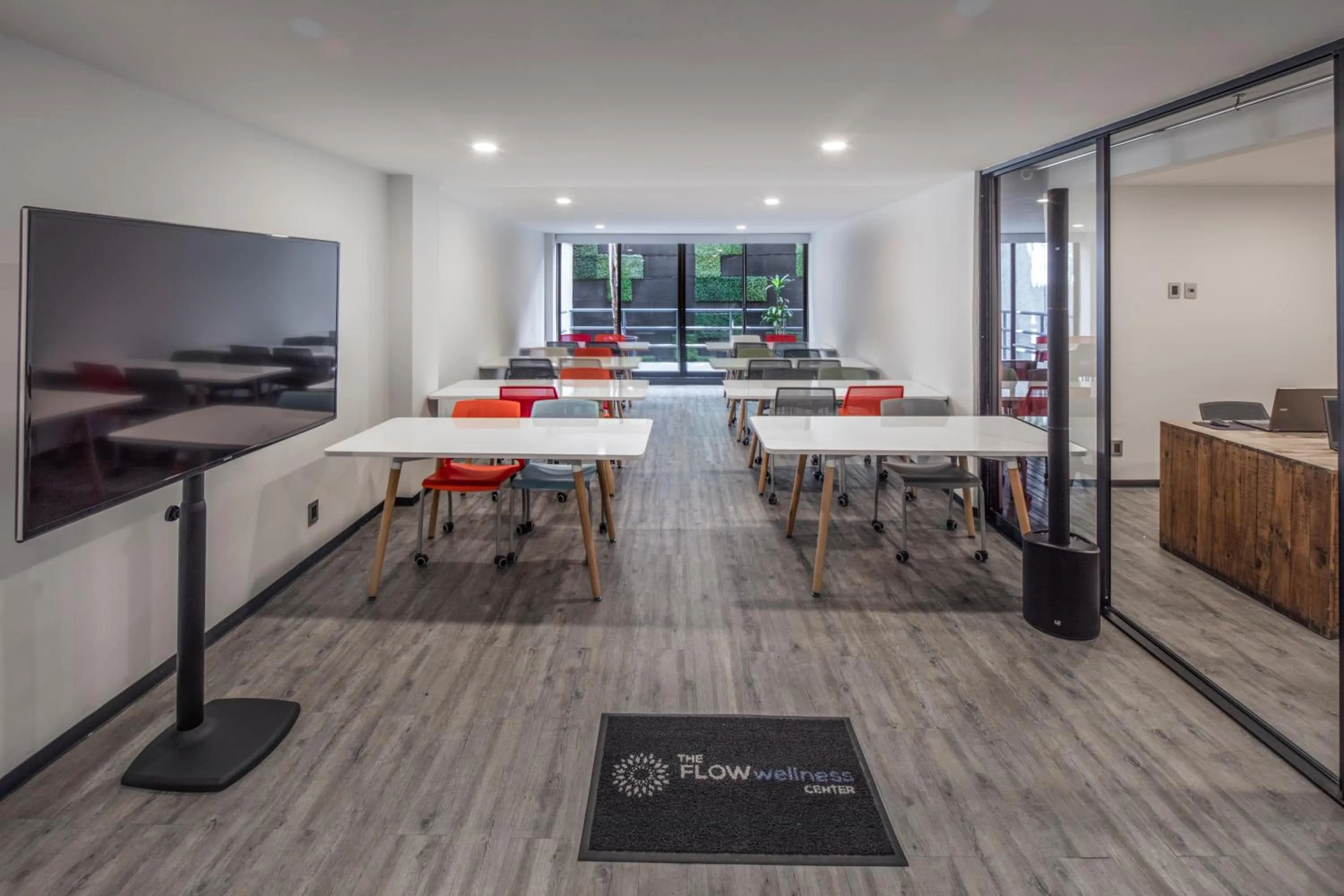 Area and facilities in Flow Condesa - Adults Only