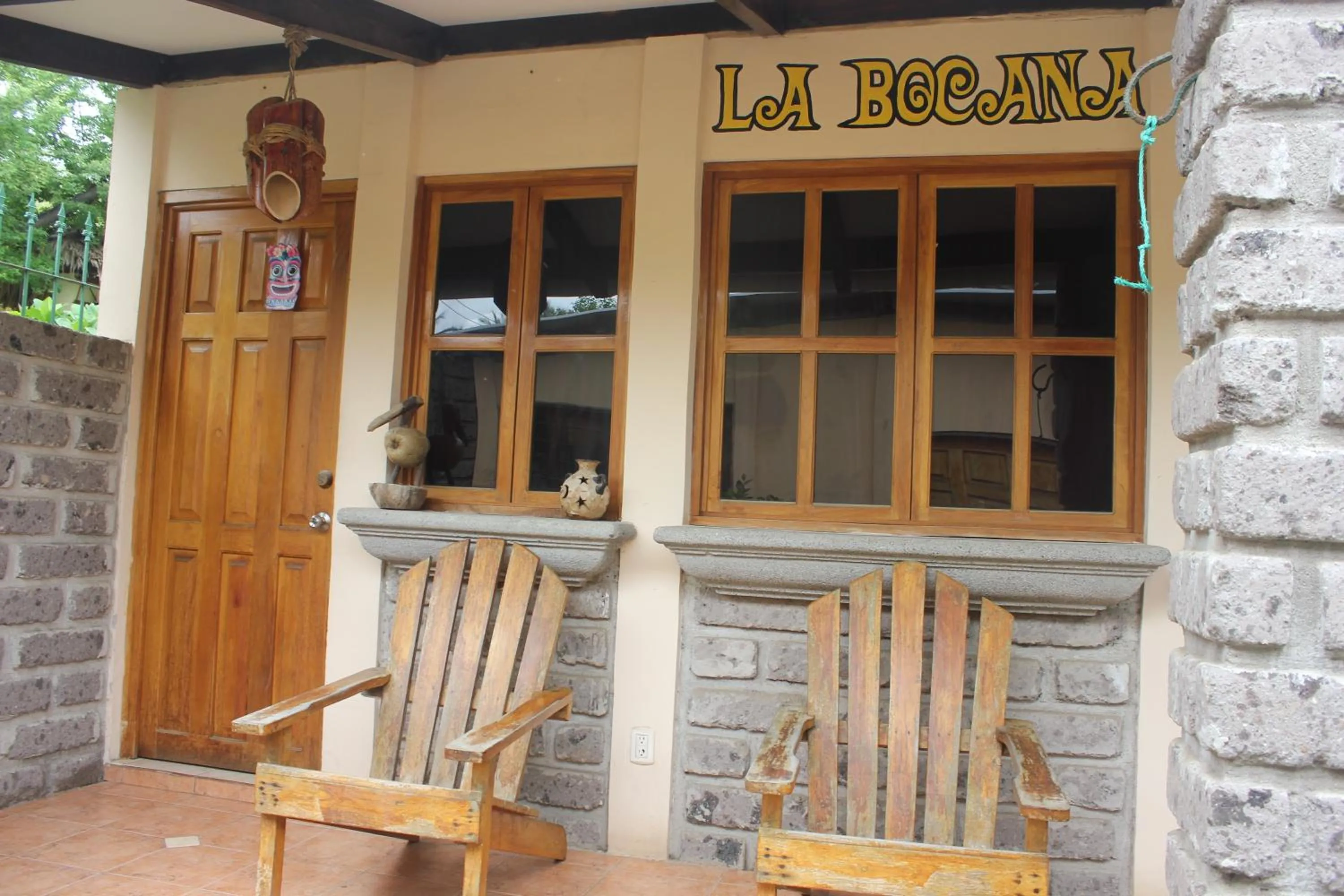 Facade/entrance in Punta Roca Surf Resort