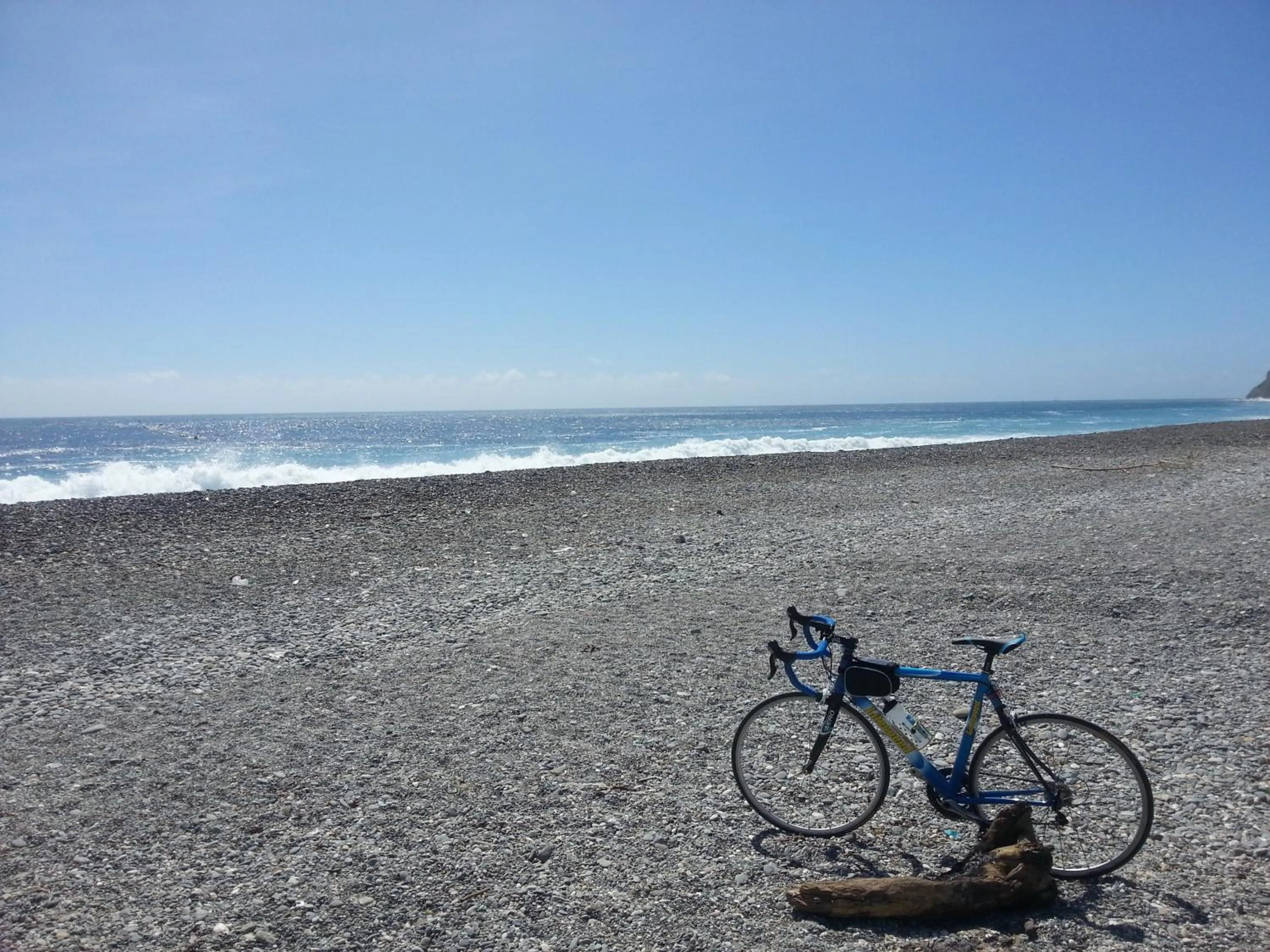 Beach in Hualien HOLO Hostel