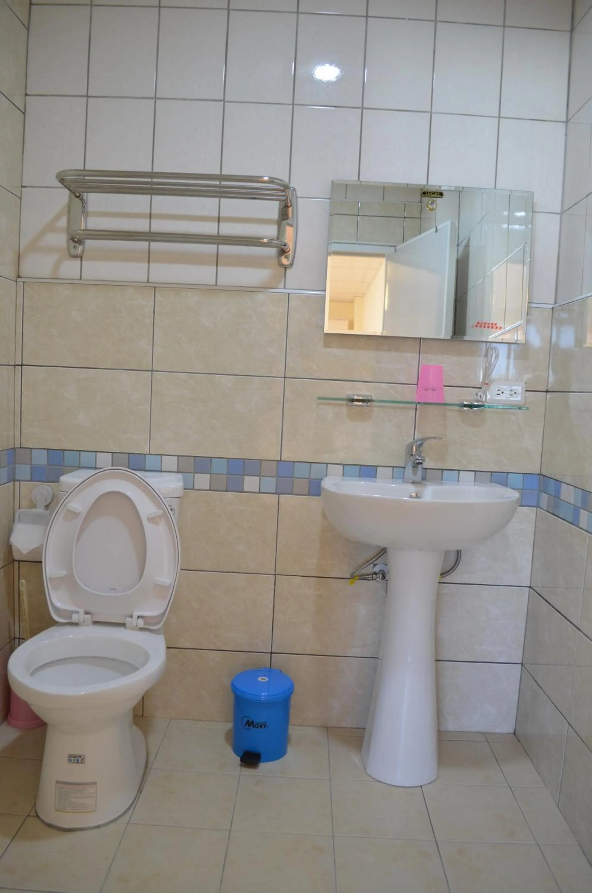Bathroom in Hualien HOLO Hostel