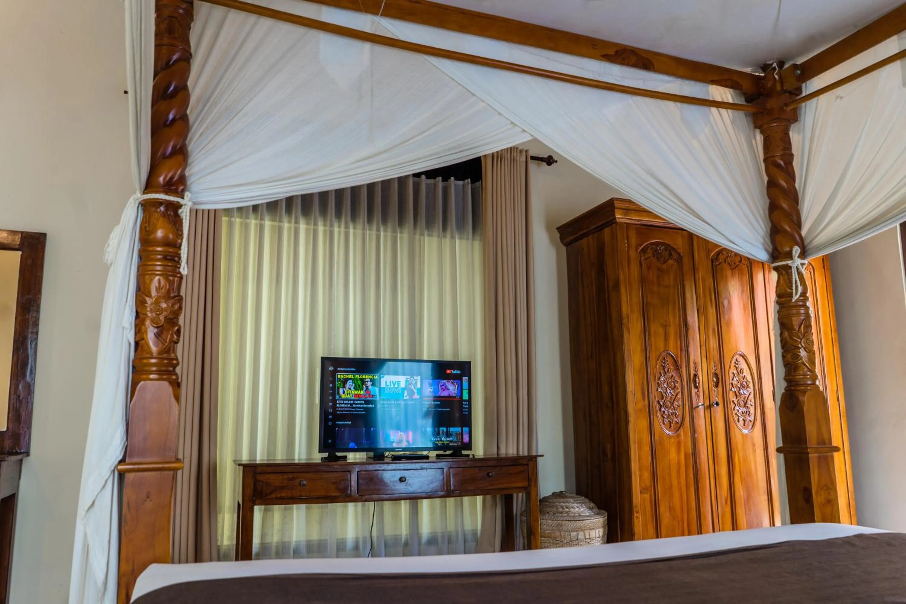 Evening entertainment in Villa JJ and Spa Ubud