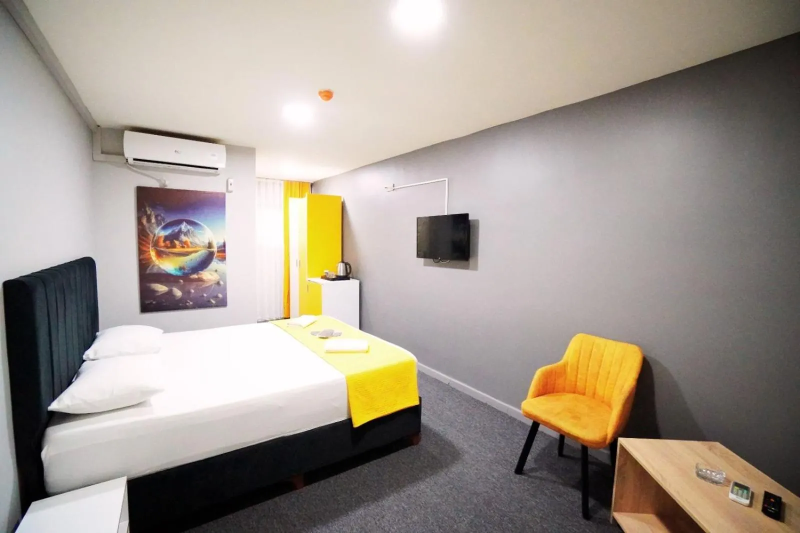 Bedroom, Bed in Polo Suit Otel