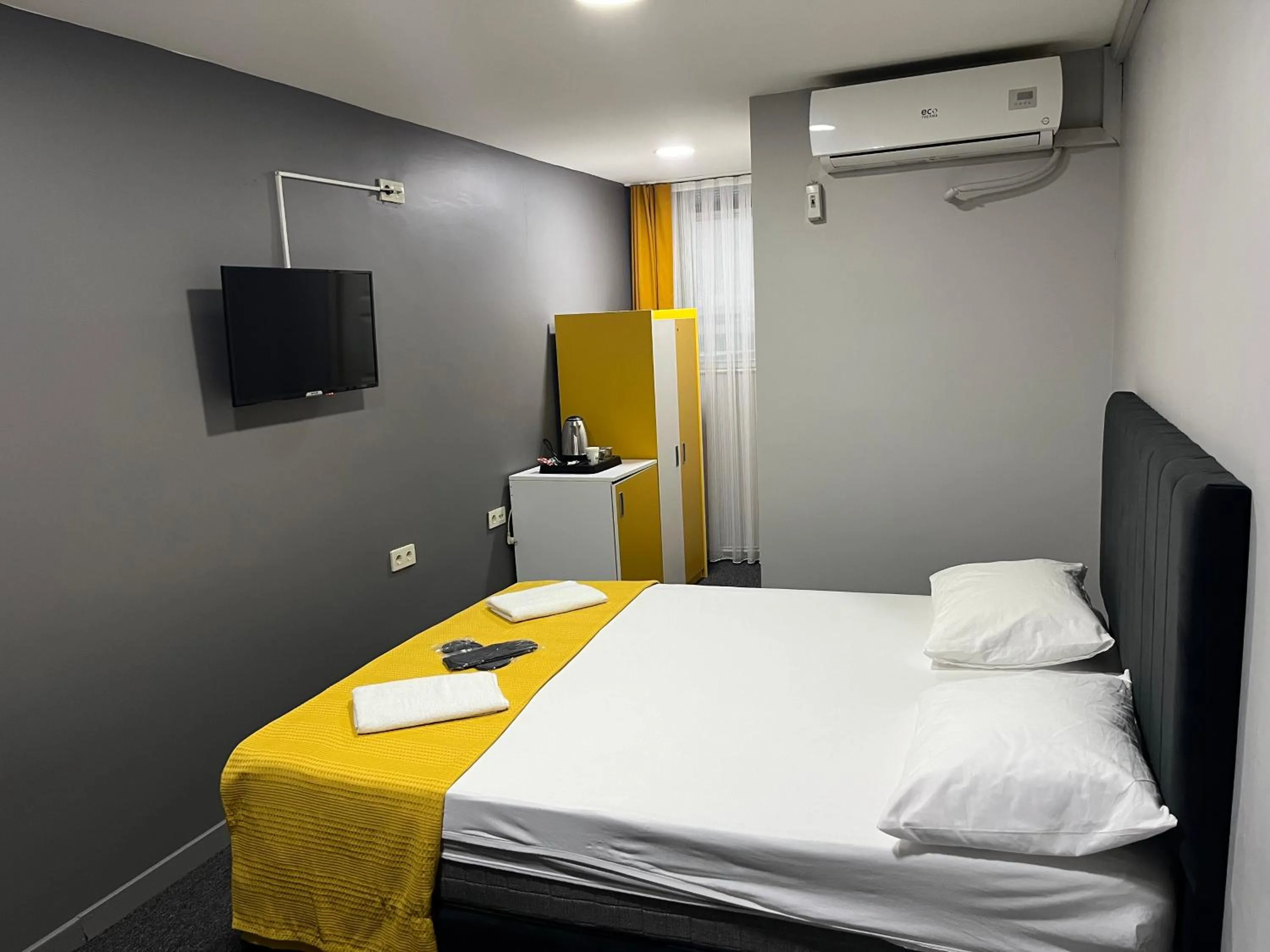 Bed in Polo Suit Otel