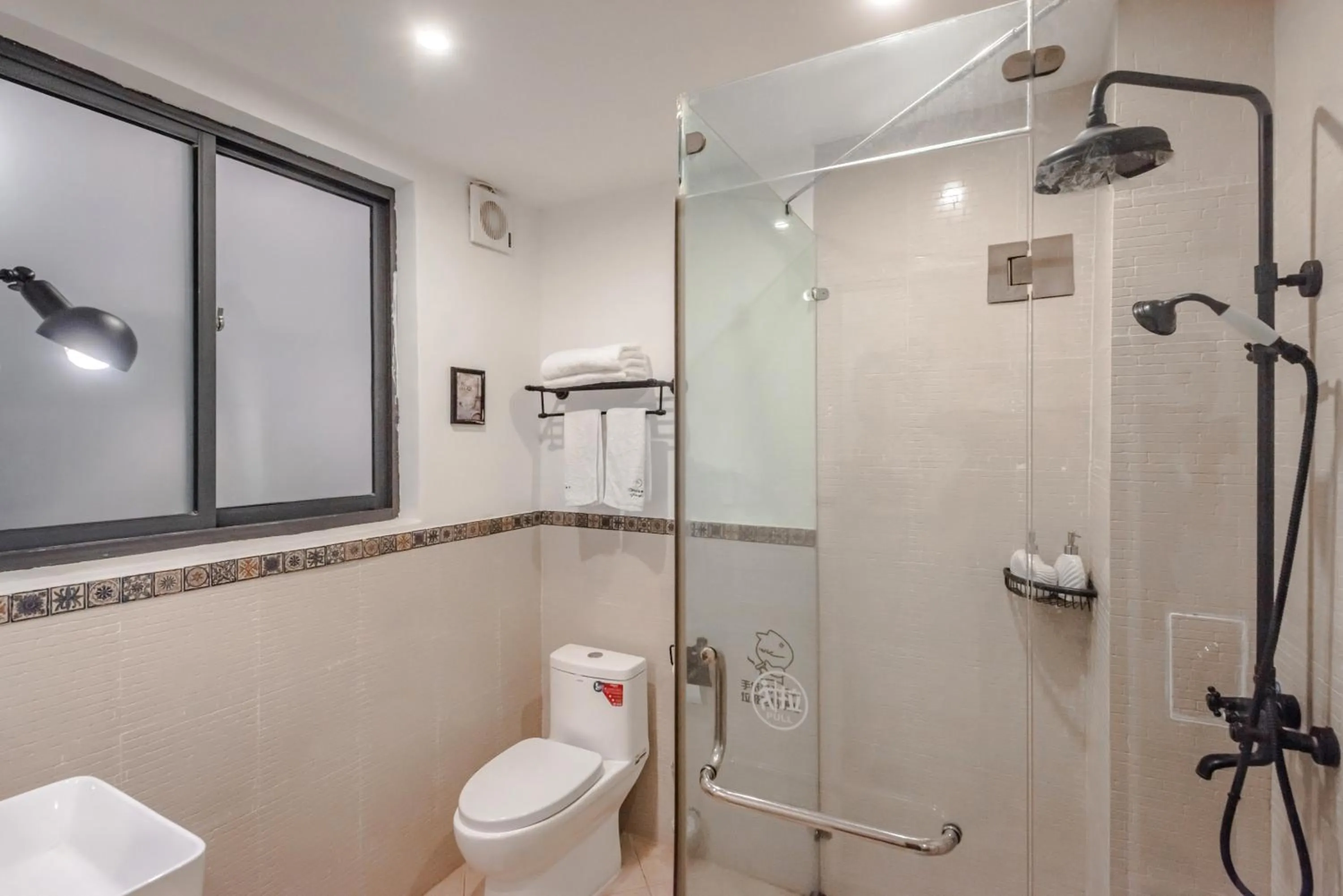 Baisha Flamingo Hotel