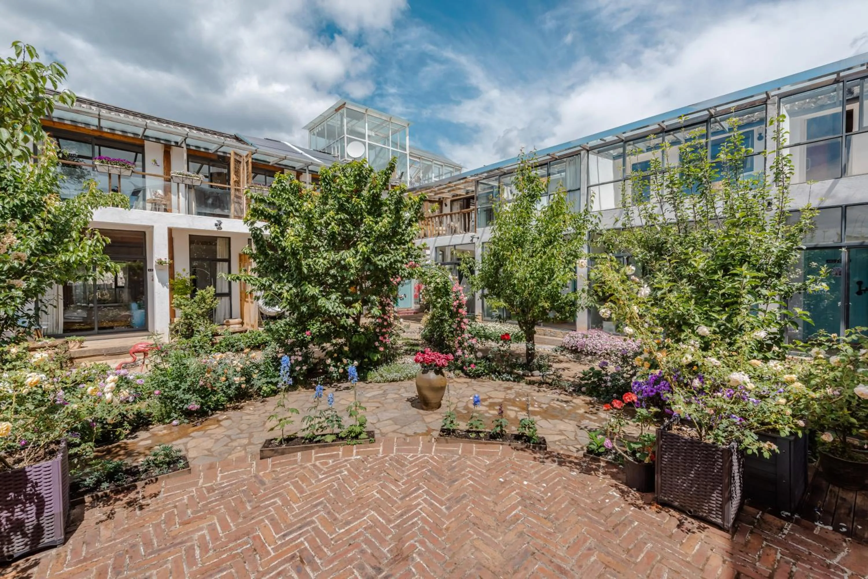 Baisha Flamingo Hotel