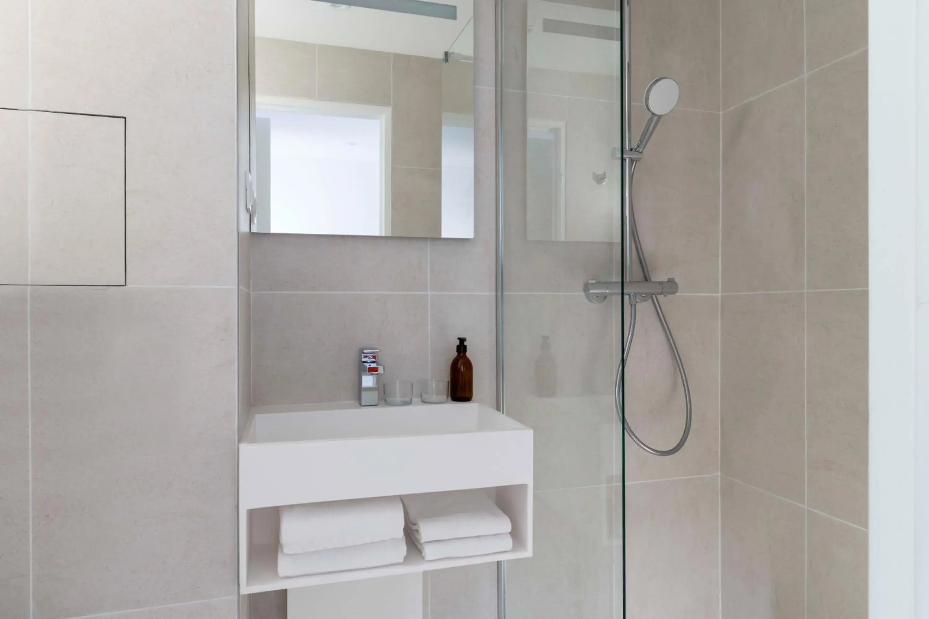 Double Room in Seb & Co Double Room in Seb & Co