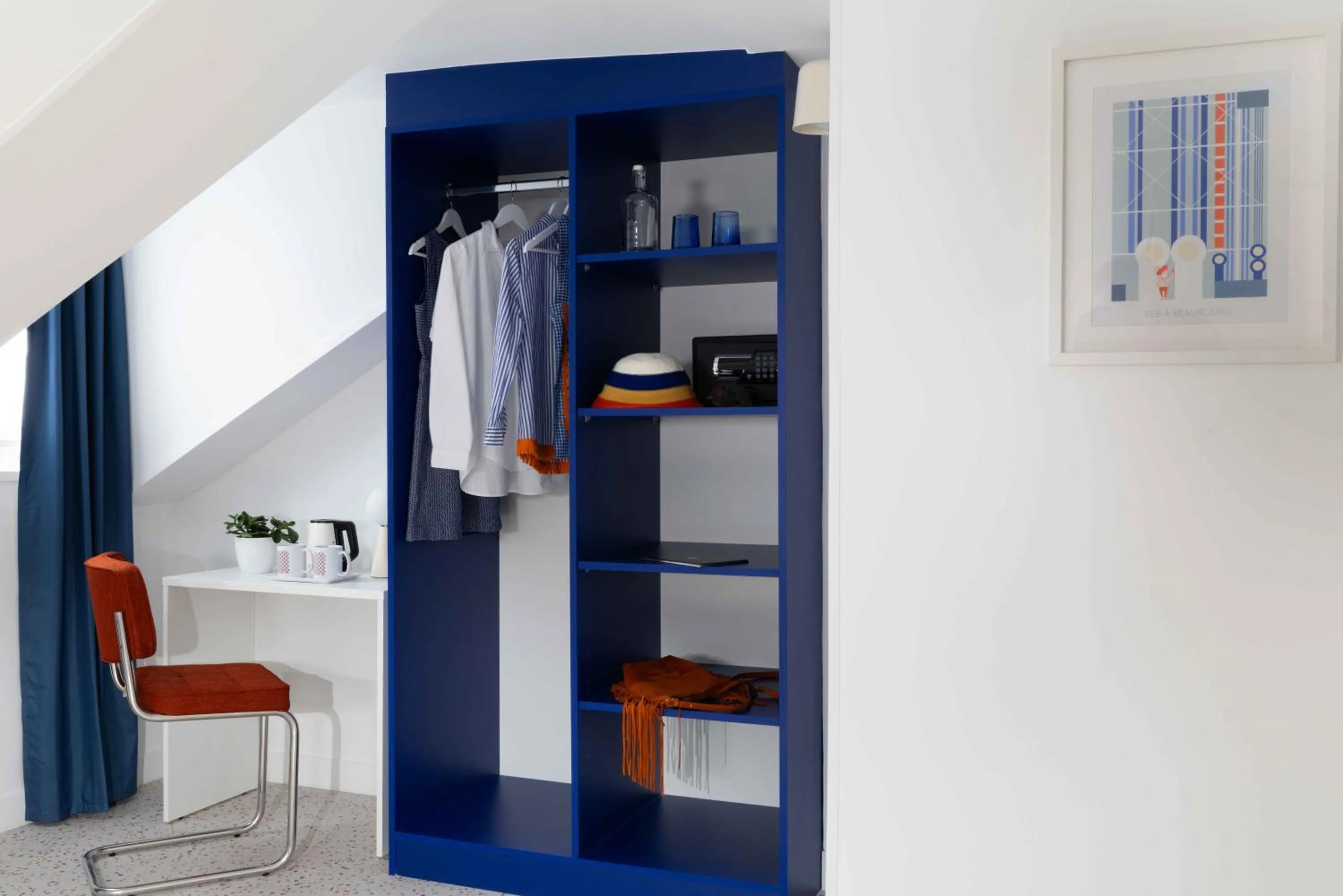 wardrobe in Seb & Co