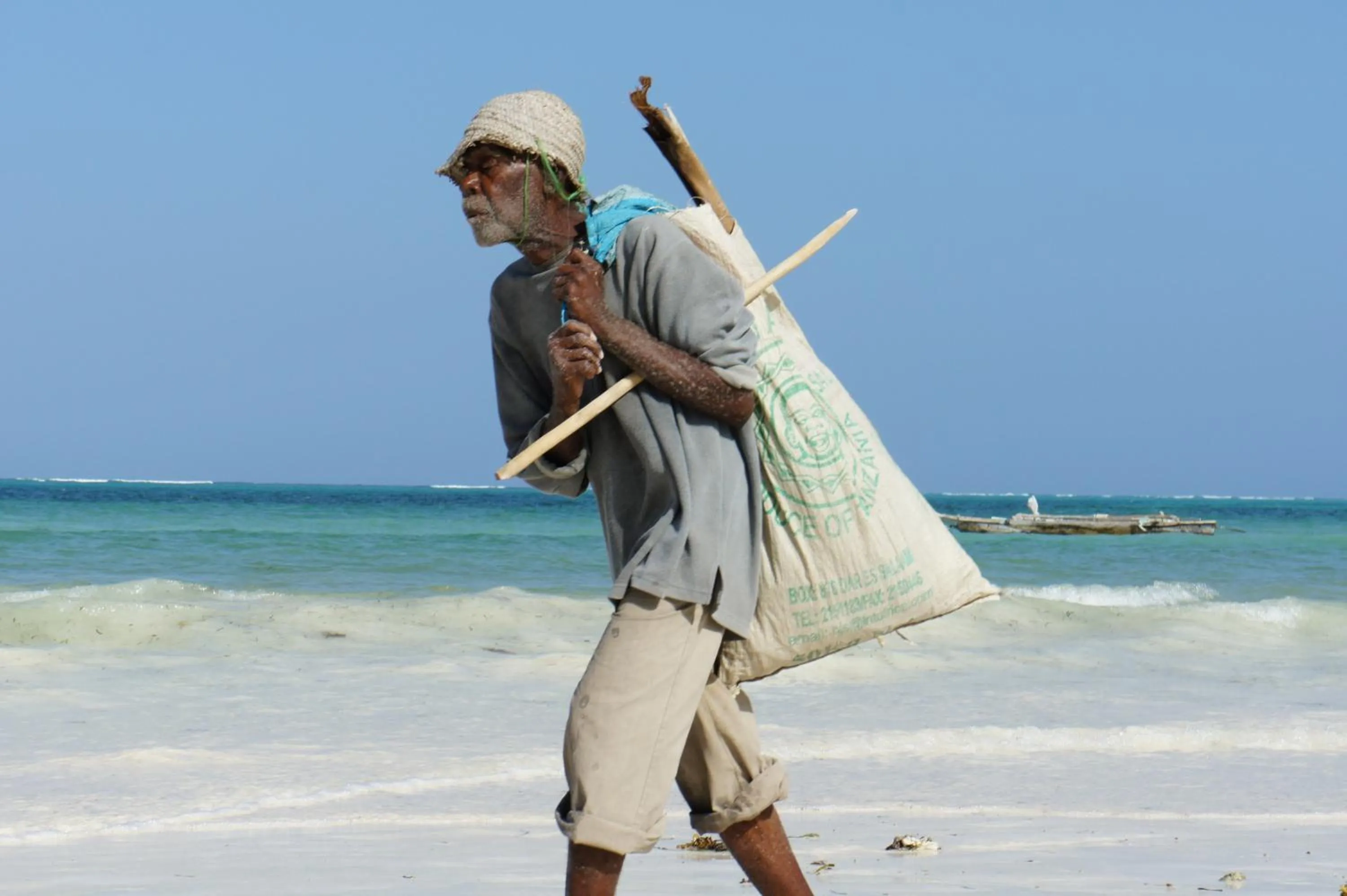 People in Kimte Beach Lodge