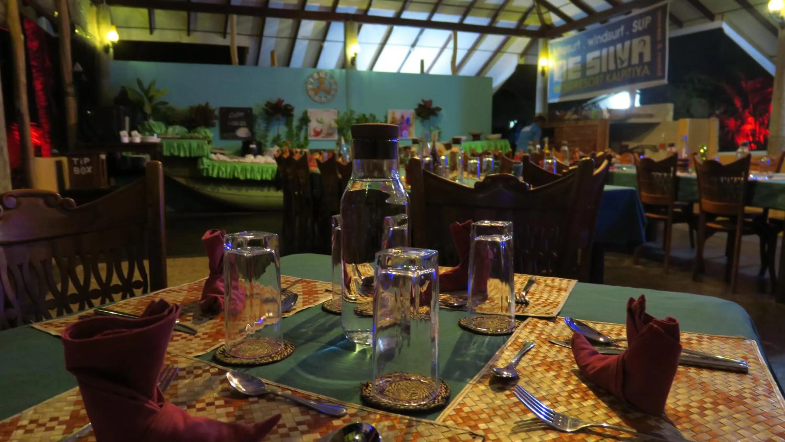 Restaurant/places to eat in De Silva Wind Resort Kalpitiya - Kitesurfing School Sri Lanka