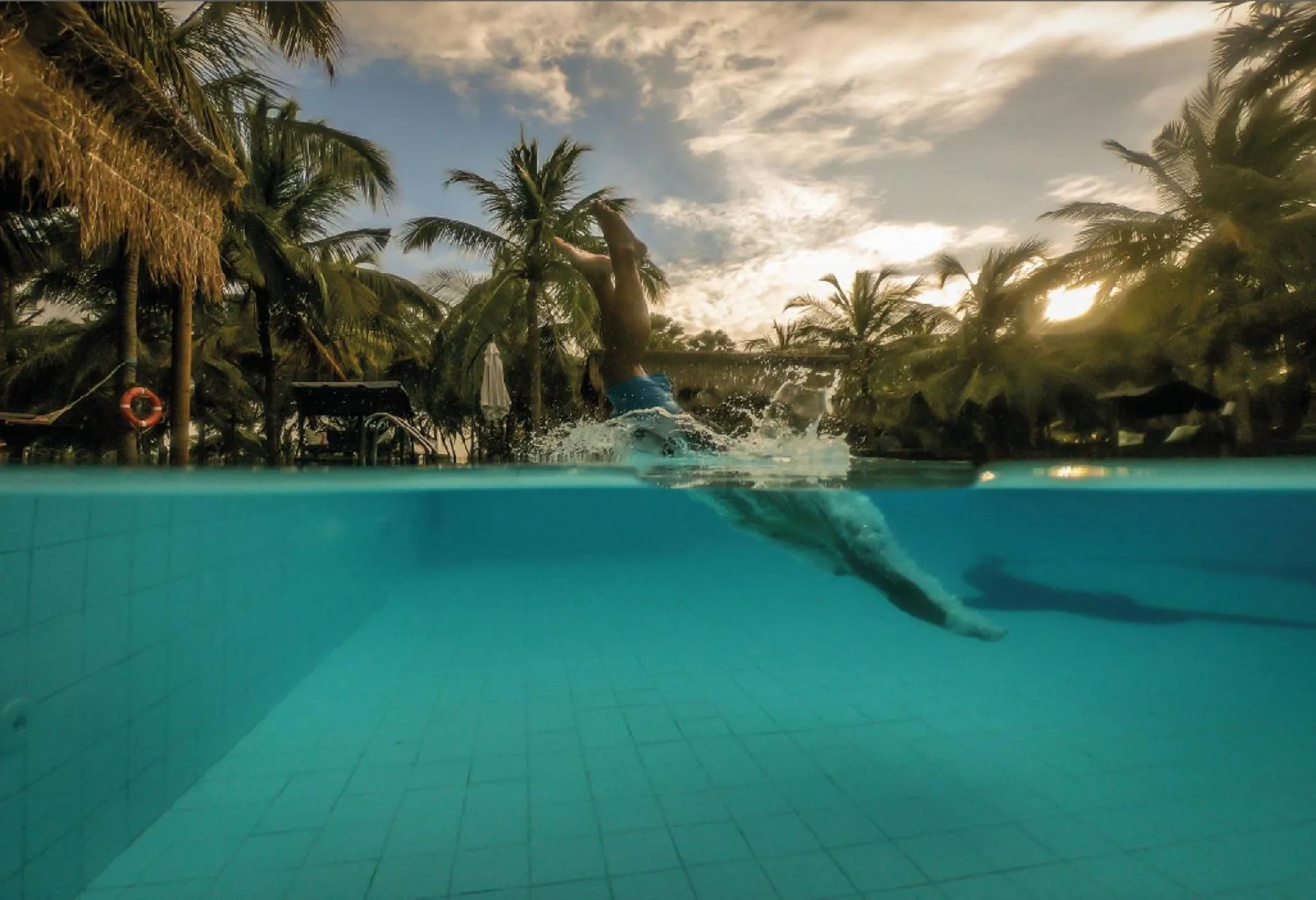 Swimming pool in De Silva Wind Resort Kalpitiya - Kitesurfing School Sri Lanka