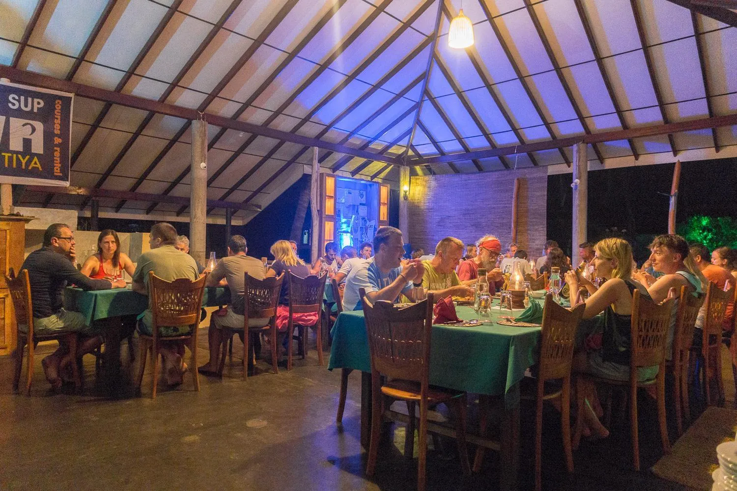 Restaurant/places to eat in De Silva Wind Resort Kalpitiya - Kitesurfing School Sri Lanka