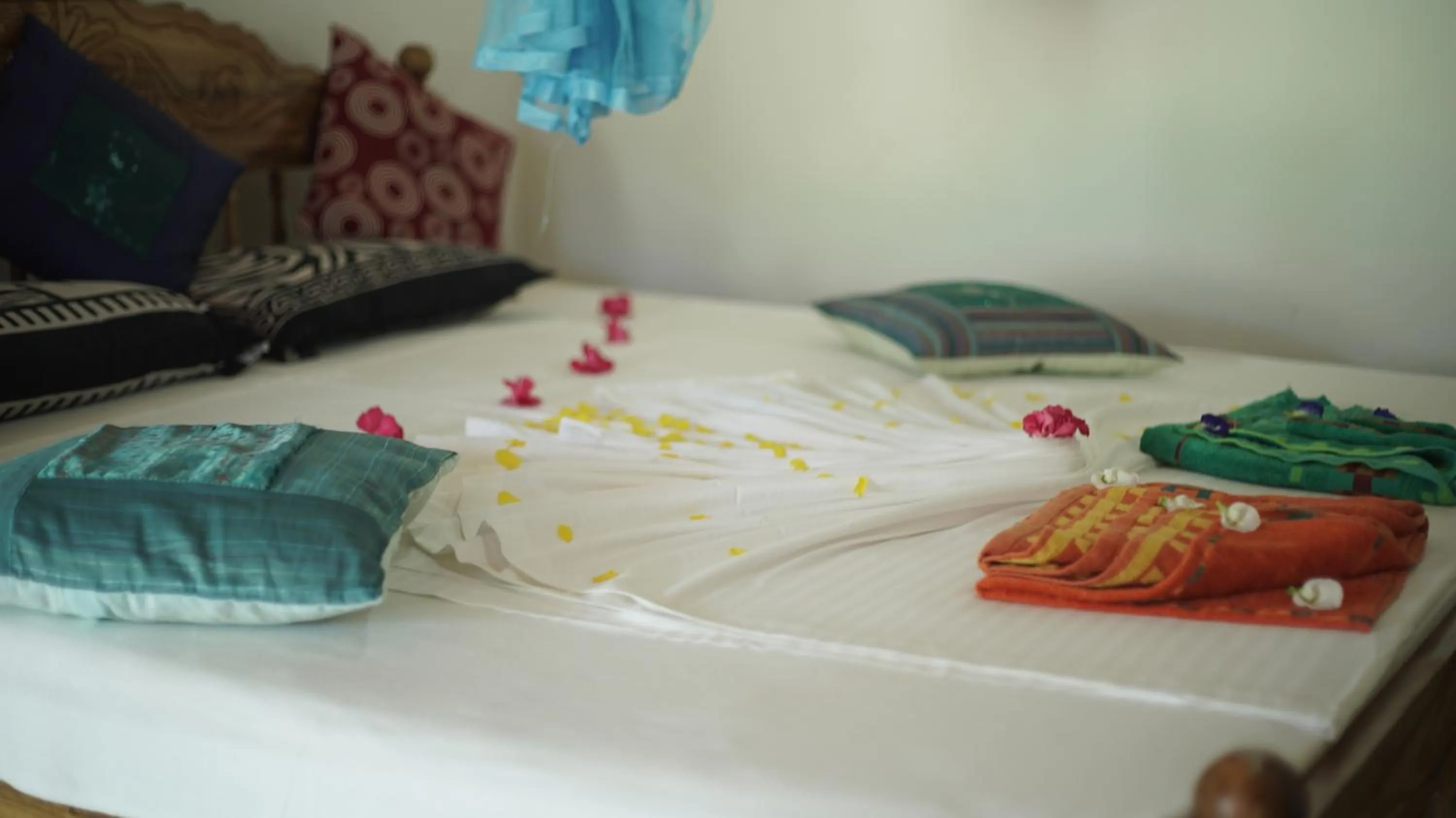 Bed in De Silva Wind Resort Kalpitiya - Kitesurfing School Sri Lanka