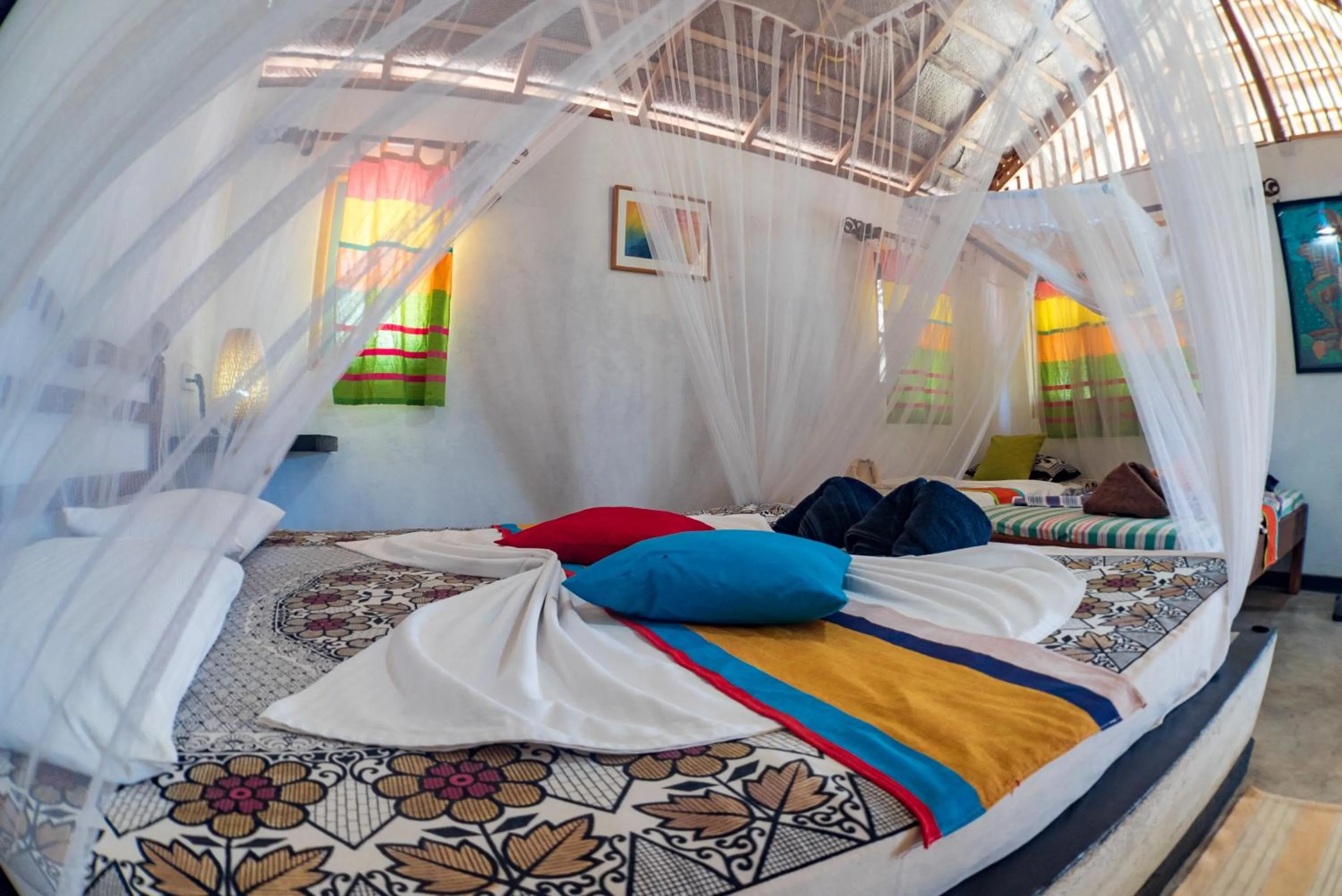 Bed in De Silva Wind Resort Kalpitiya - Kitesurfing School Sri Lanka