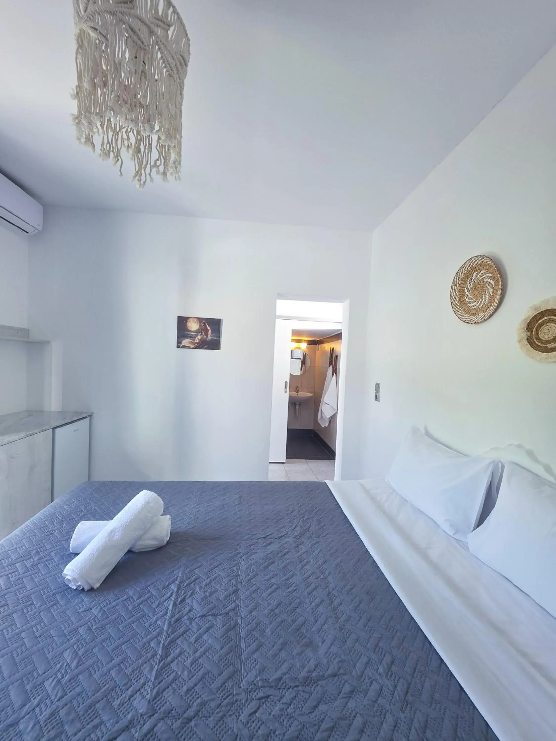 Large Double Room in Calypso Heaven Large Double Room in Calypso Heaven