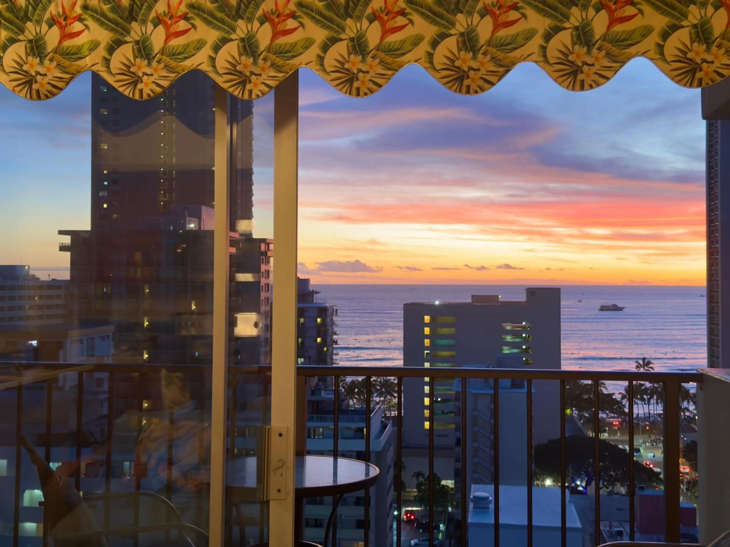 Jenny's Cottage Waikiki
