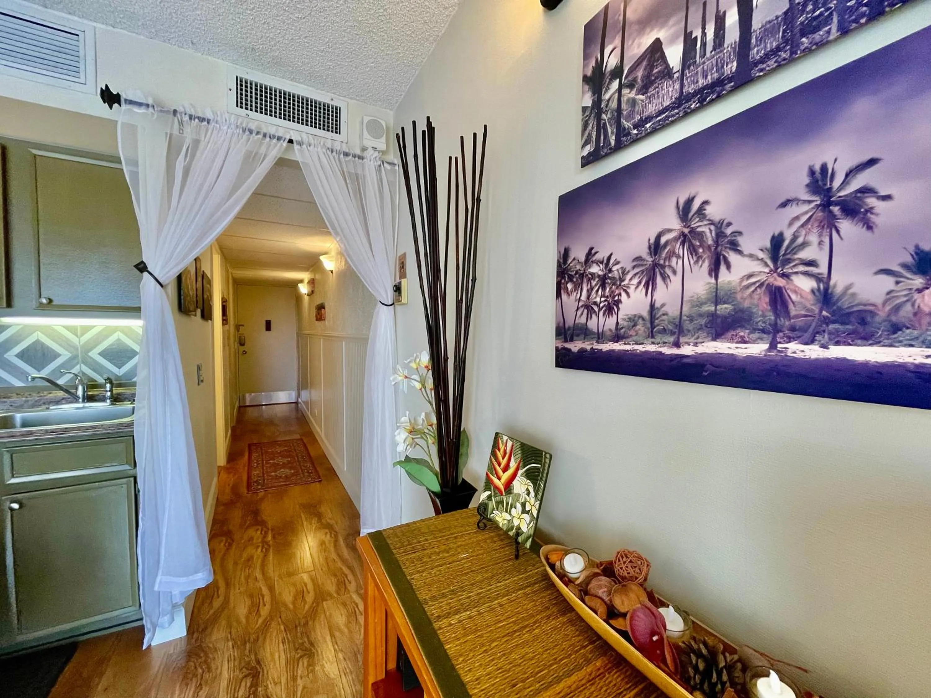 Jenny's Cottage Waikiki