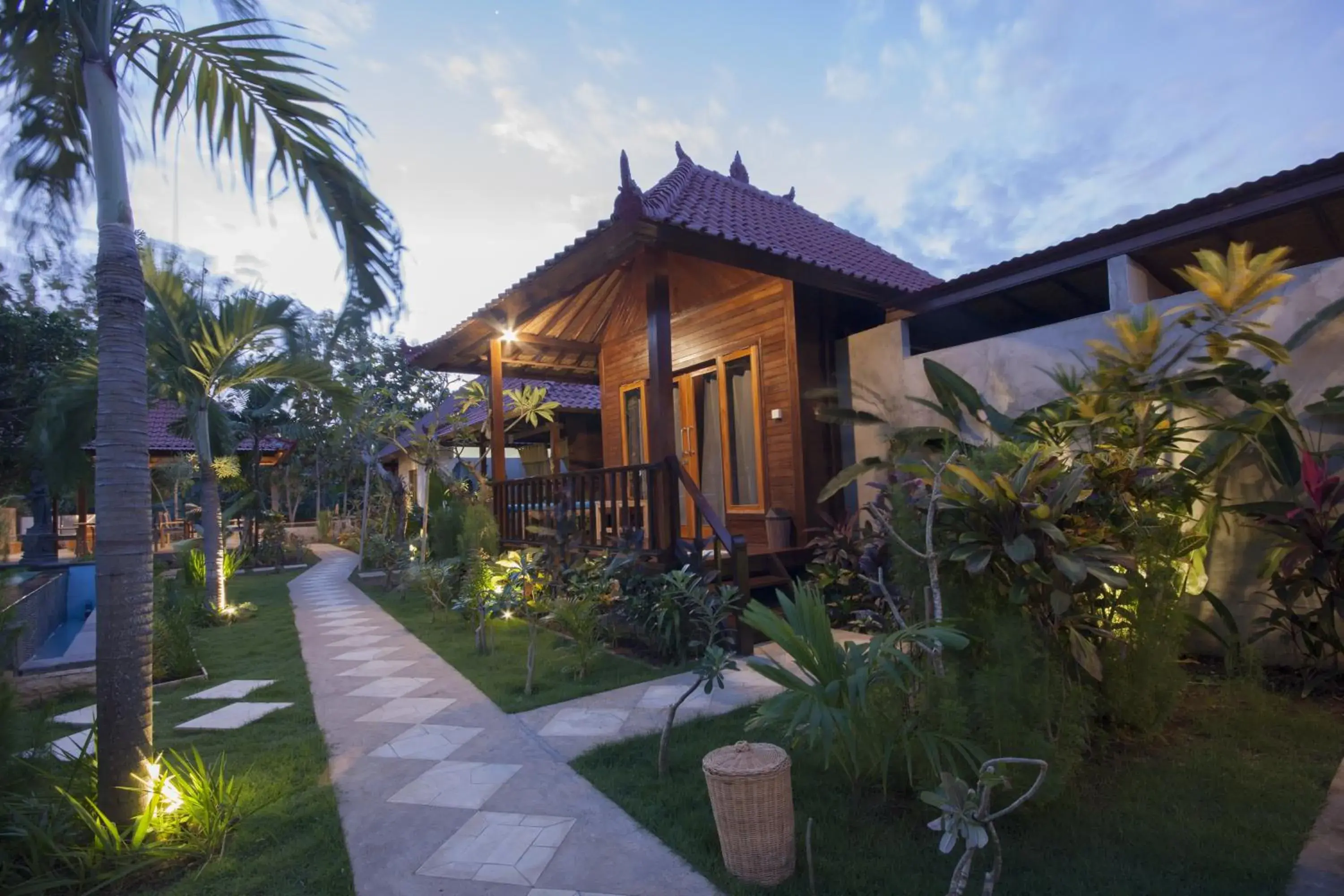 Amora Hut's Amora Hut's