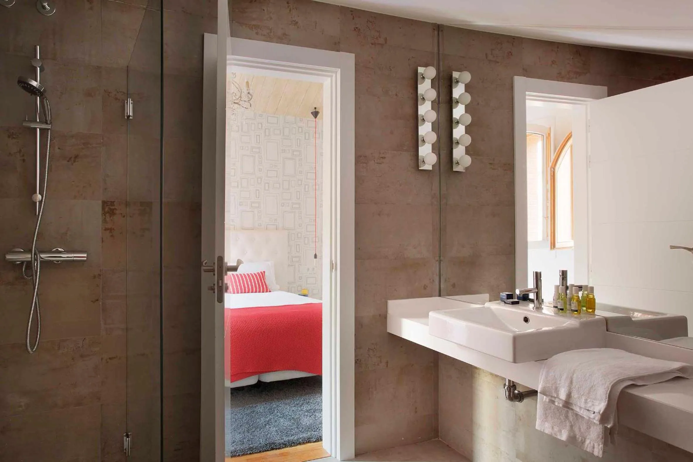 Bathroom, Bed in Palacio Conde Miranda