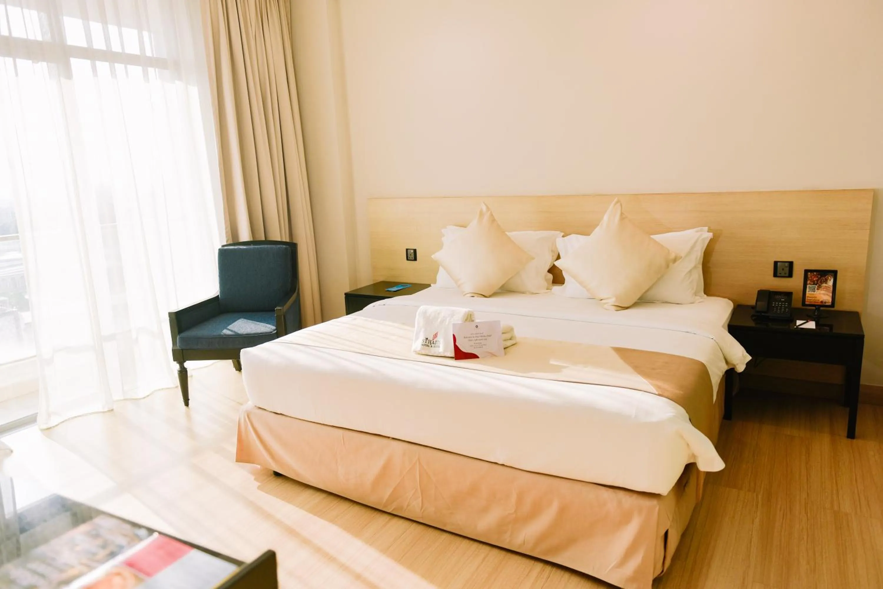 Bed in ASIA MELAKA HOTEL managed by The Straits Hotel & Suites 马六甲亚逸酒店