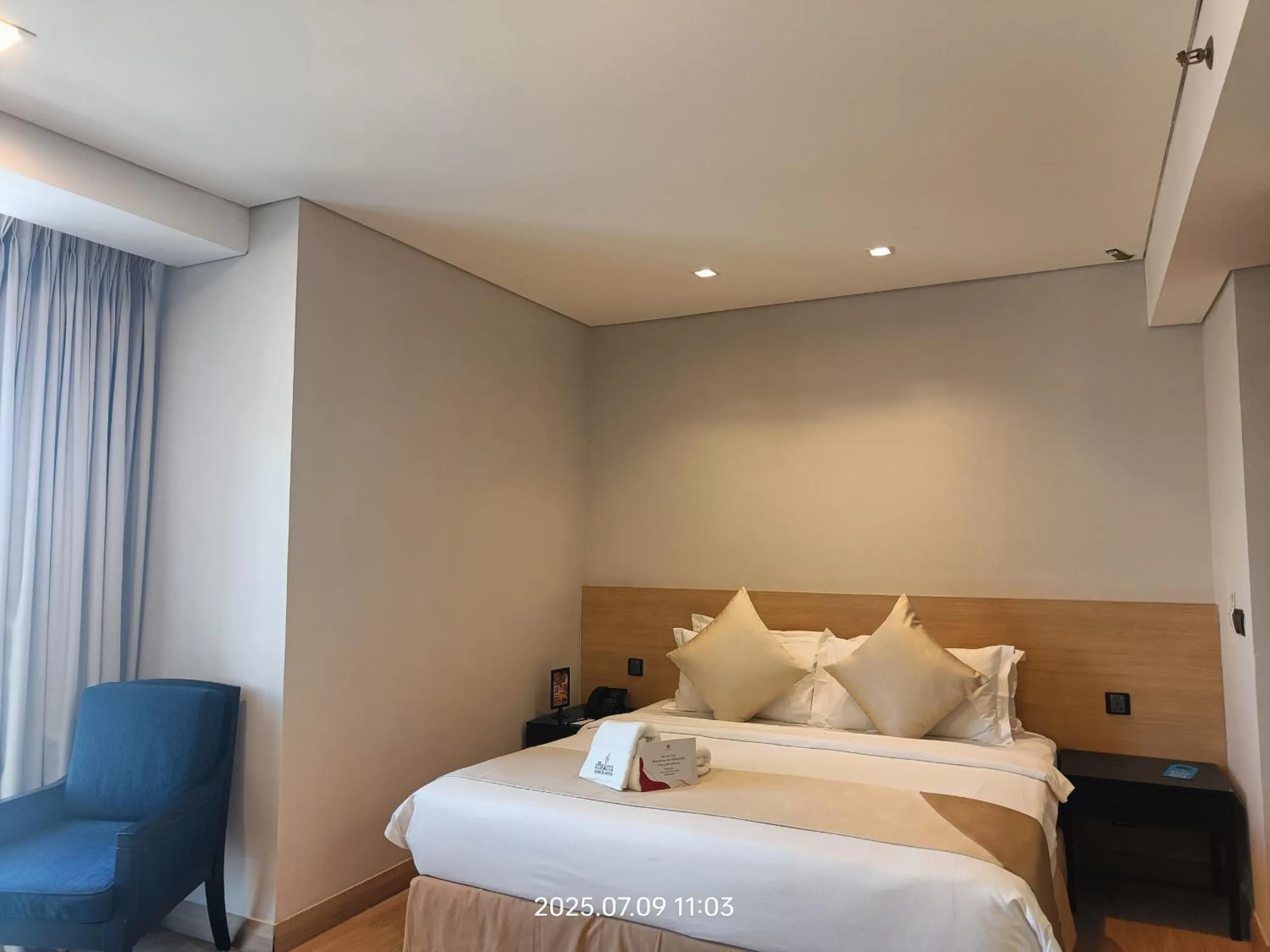 Bed in ASIA MELAKA HOTEL managed by The Straits Hotel & Suites 马六甲亚逸酒店