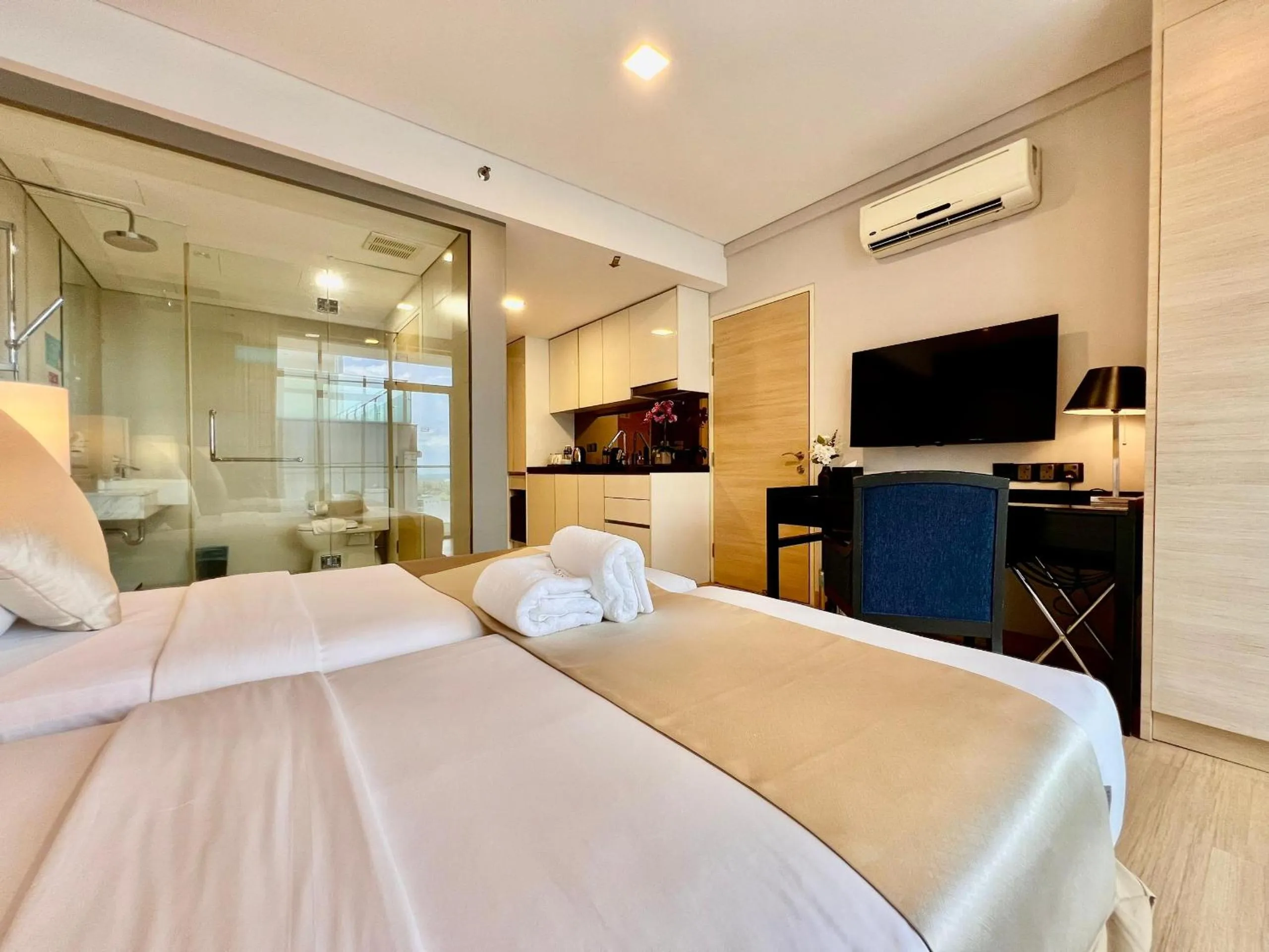 Photo of the whole room, Bed in ASIA MELAKA HOTEL managed by The Straits Hotel & Suites 马六甲亚逸酒店